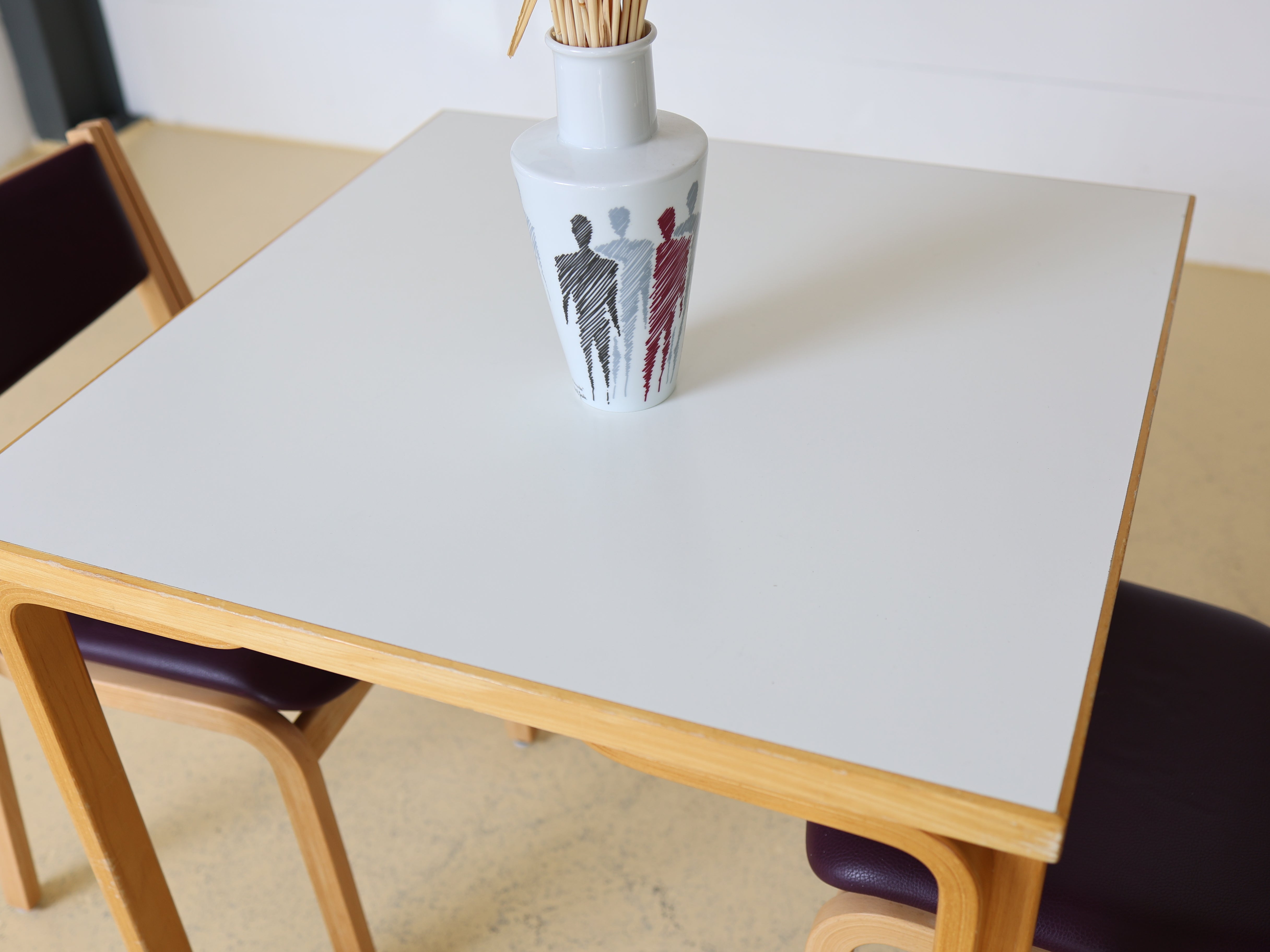 Schöne Vintage Tische - Alvar Aalto Style