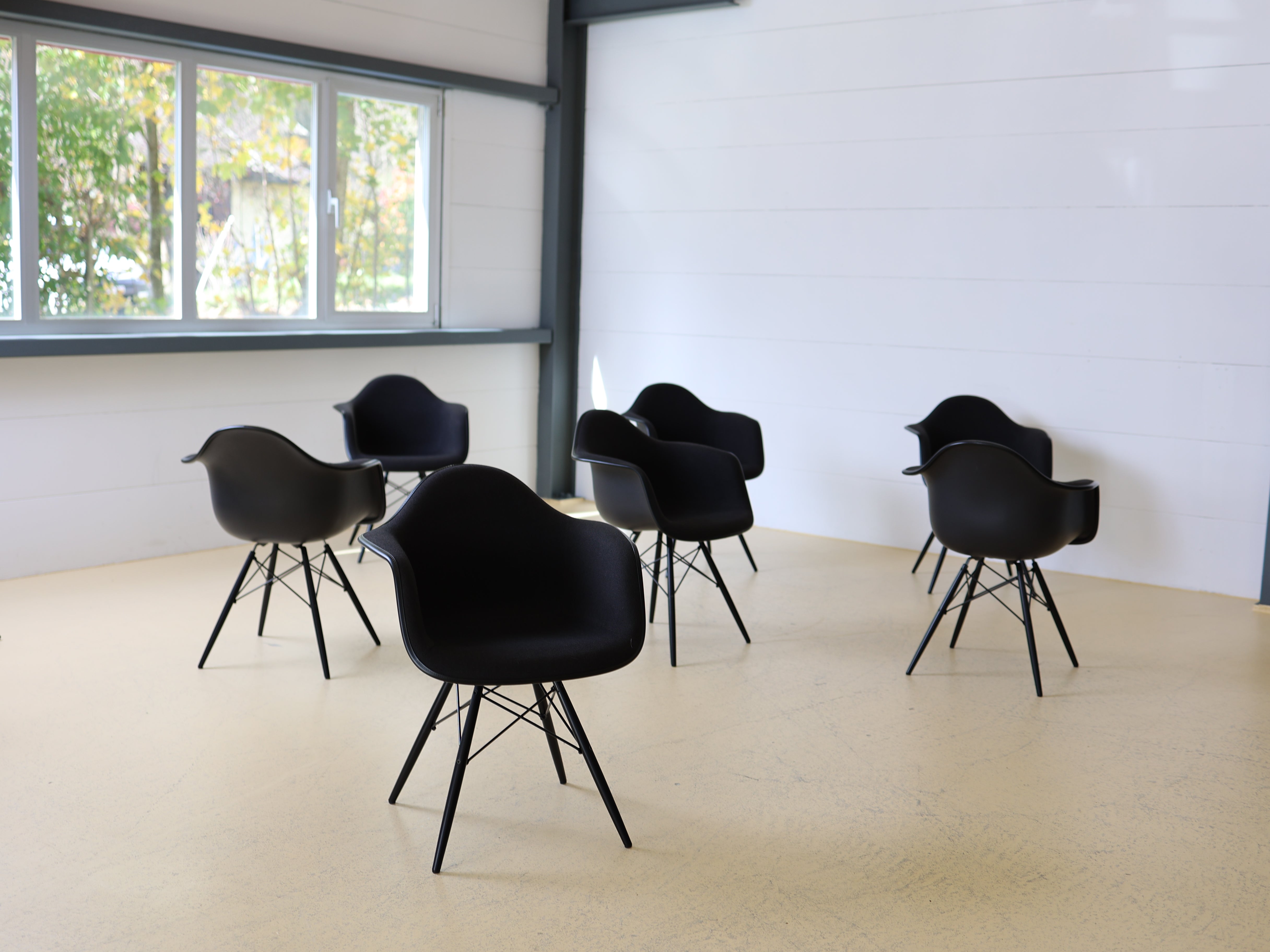 Vitra Armchairs von Eames, DAW
