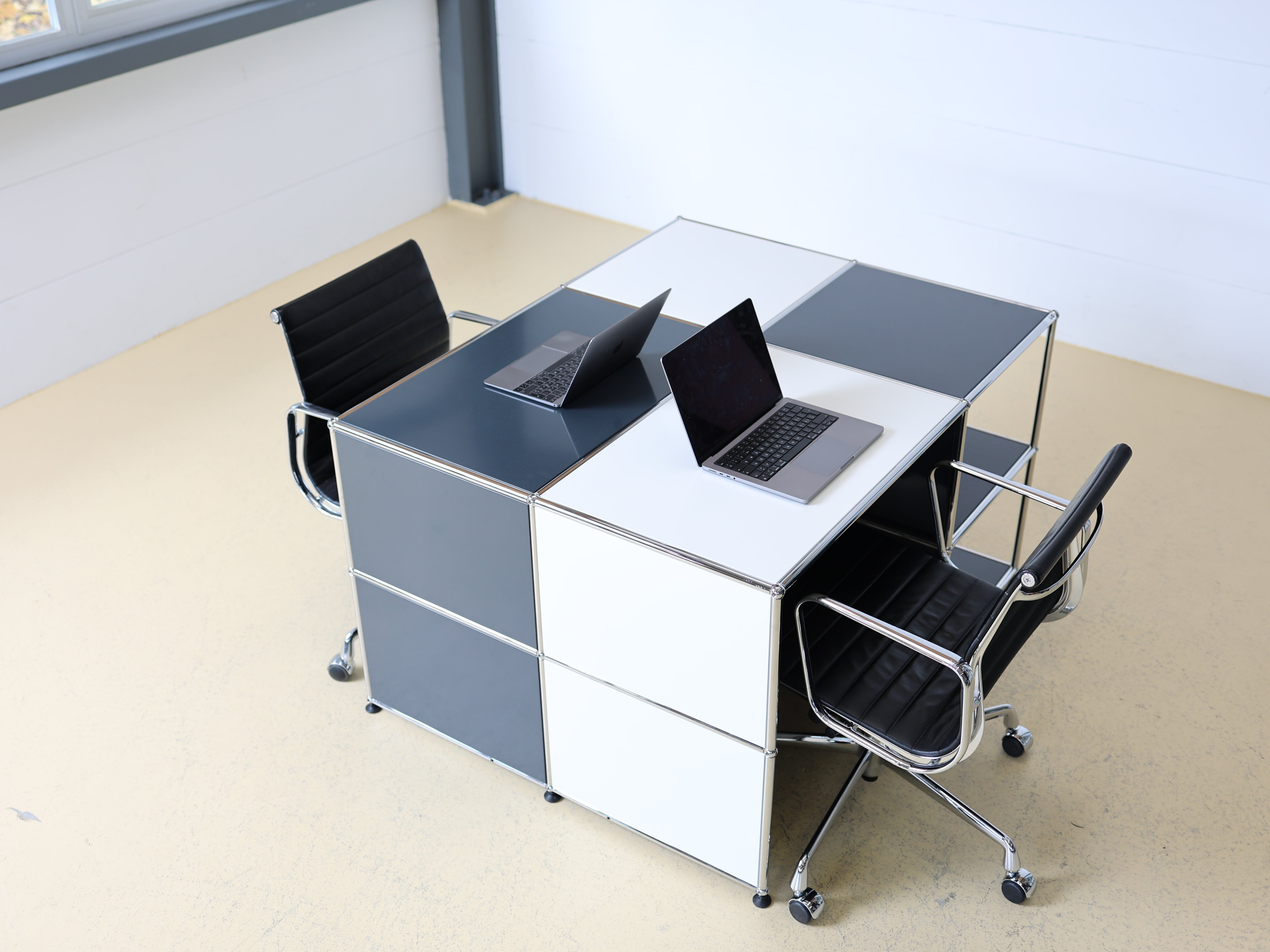 USM Haller Schreibtisch