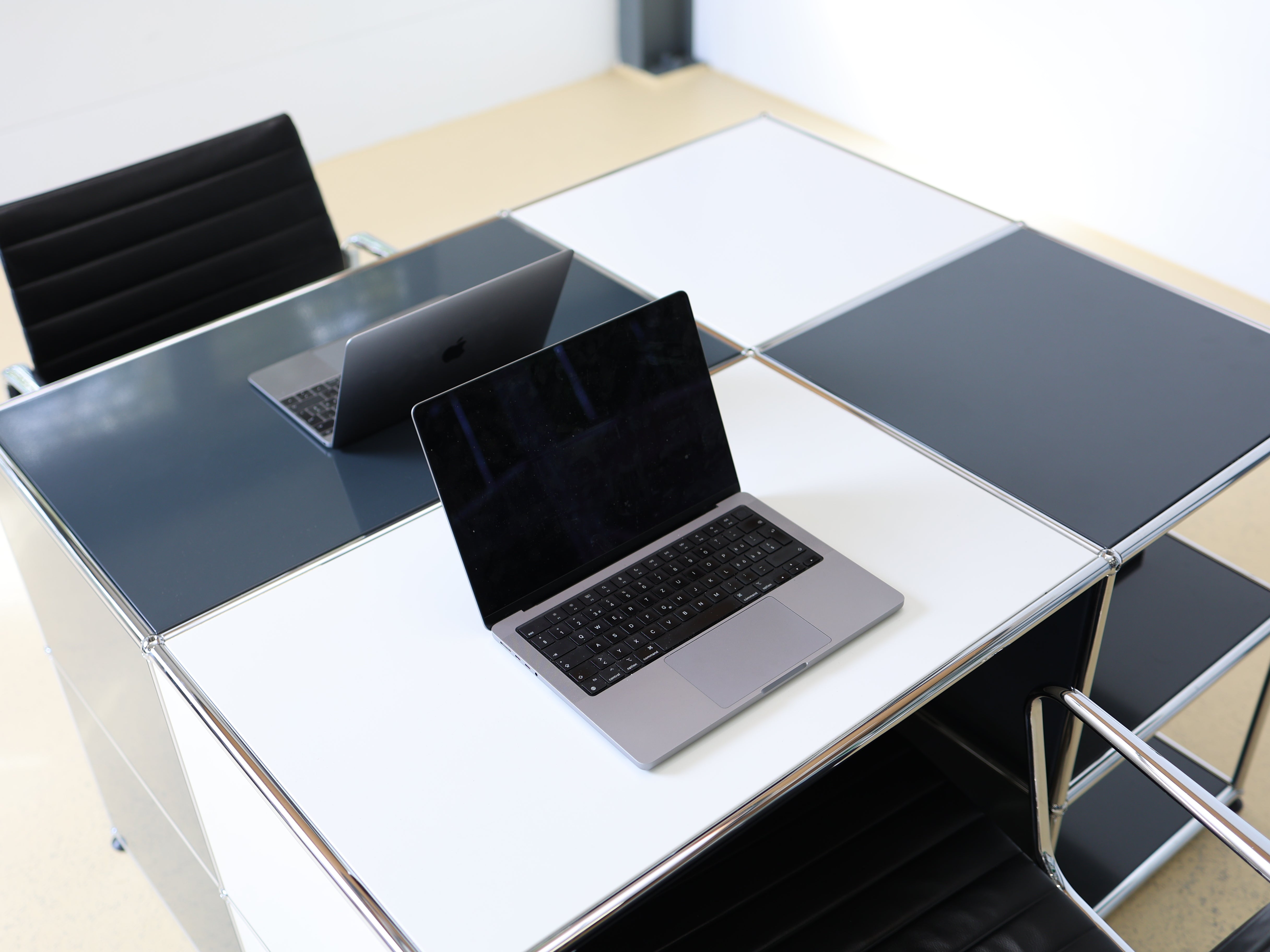 USM Haller Schreibtisch