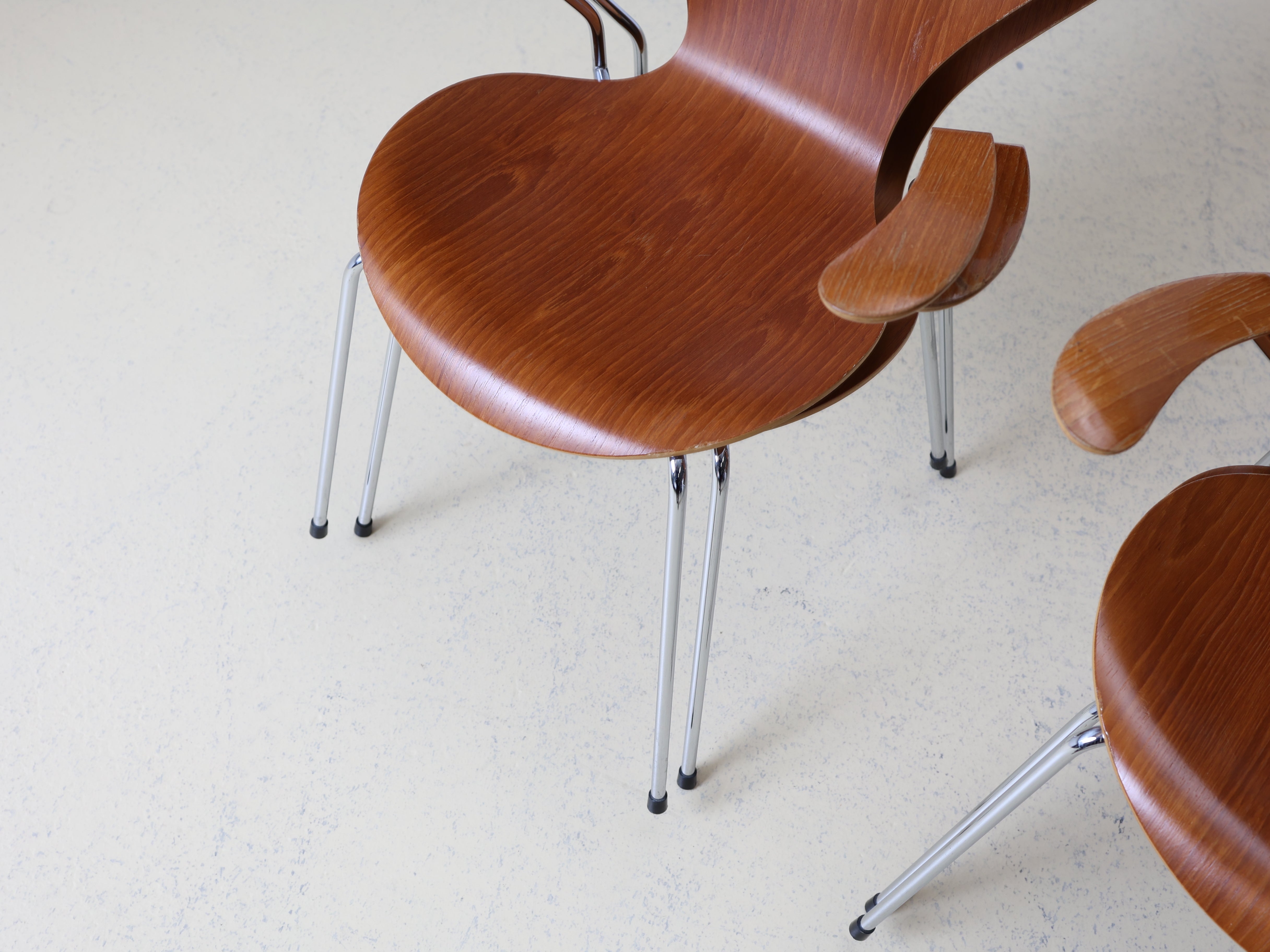 Arne Jacobsen Stühle von Fritz Hansen Braun 10