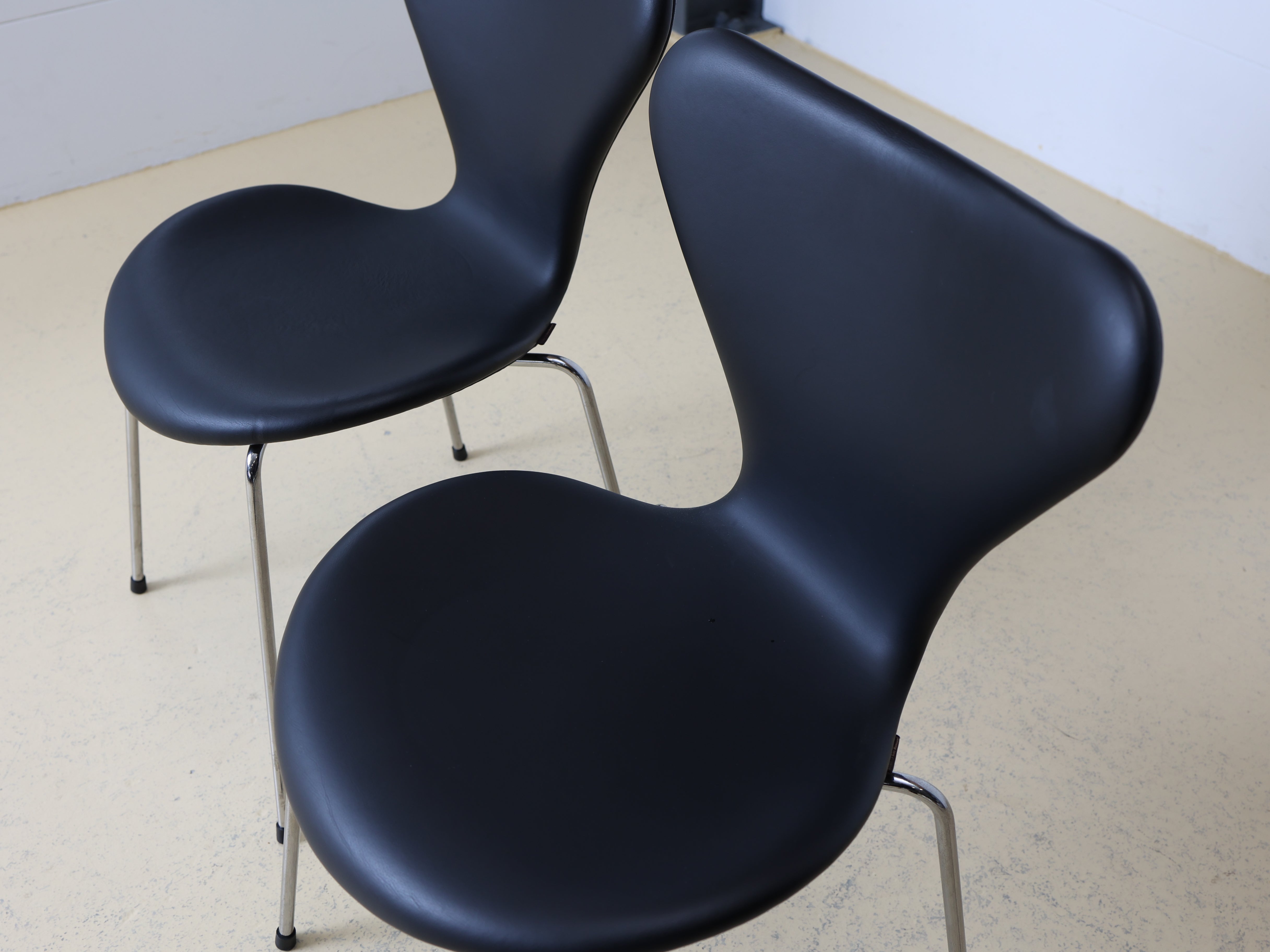 Arne Jacobsen Stühle Serie 7, Fritz Hansen
