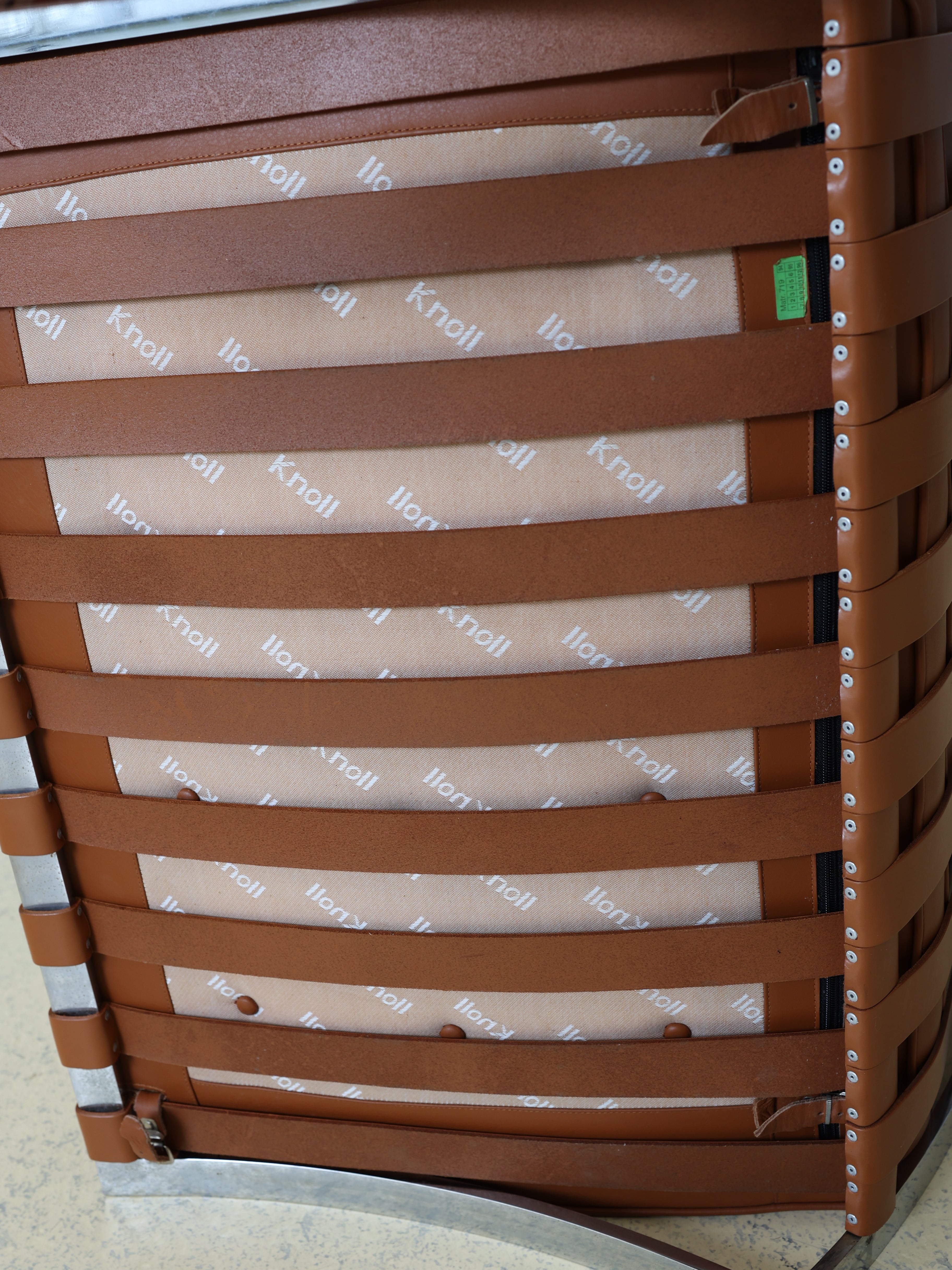 Barcelona Chair von Ludwig Mies van der Rohe, Knoll