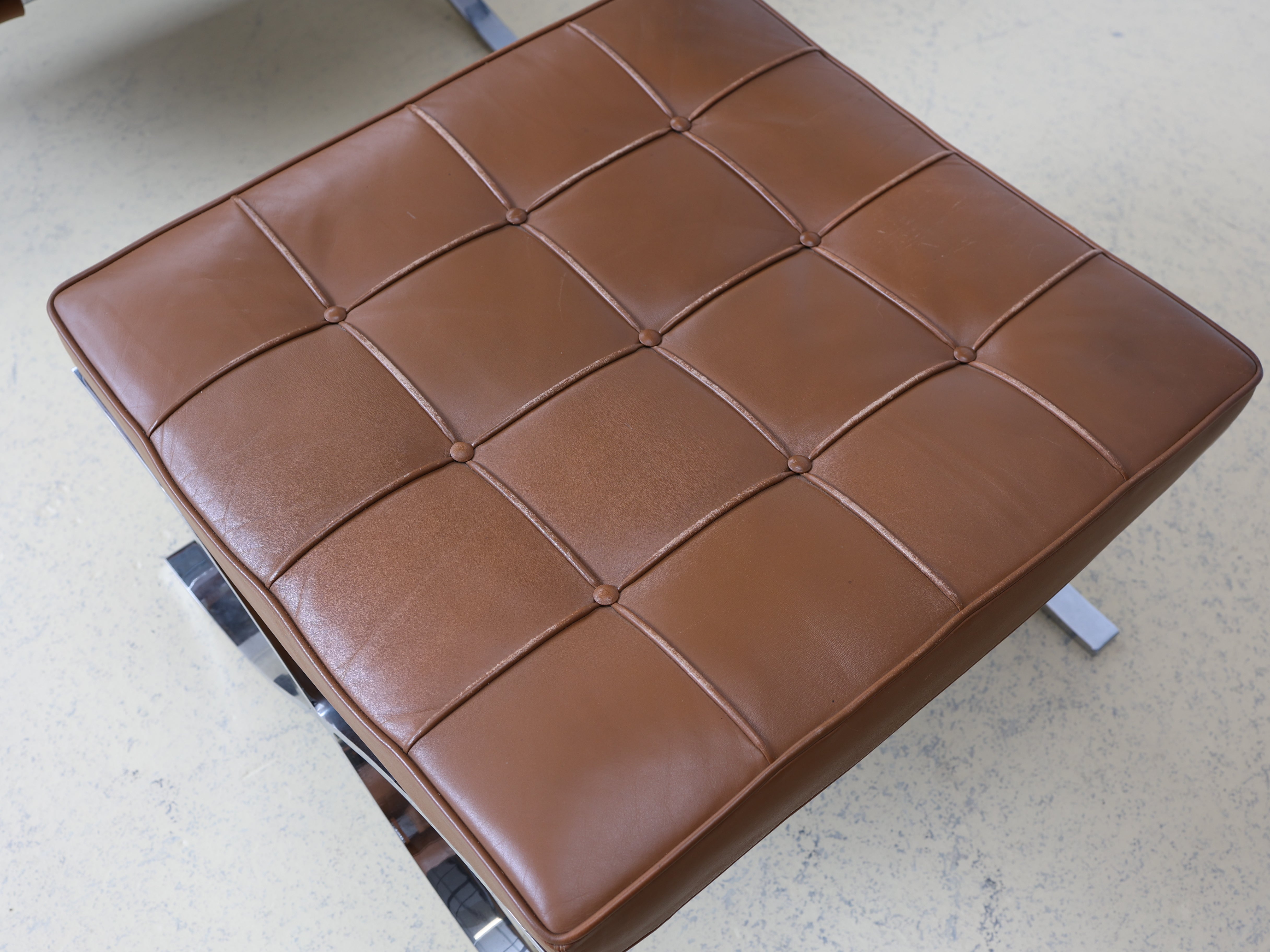 1 Barcelona Chairs & 1 Ottomann, Original Knoll