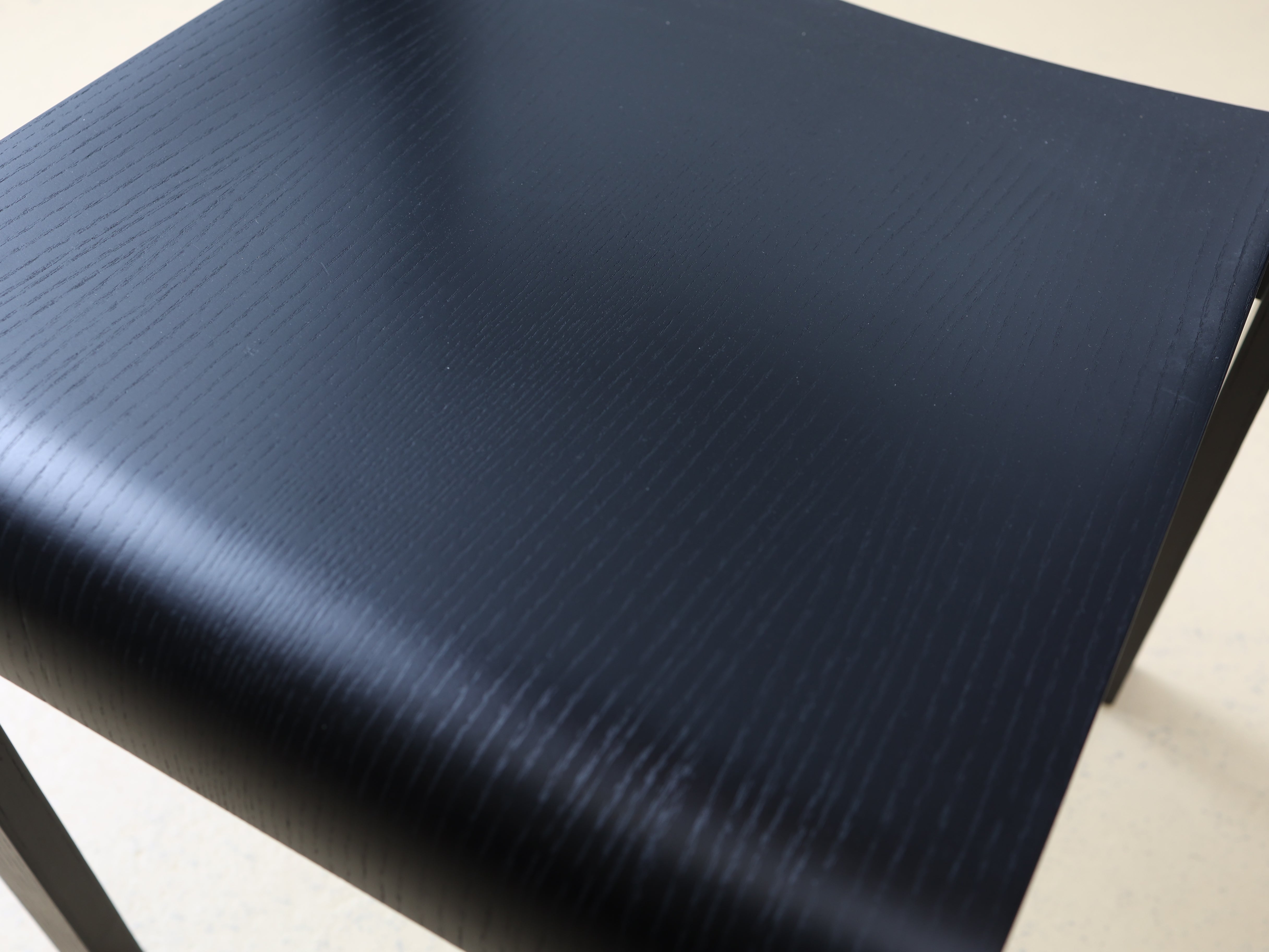 TORSIO Stühle von Röthlisberger, Hanspeter Steiger