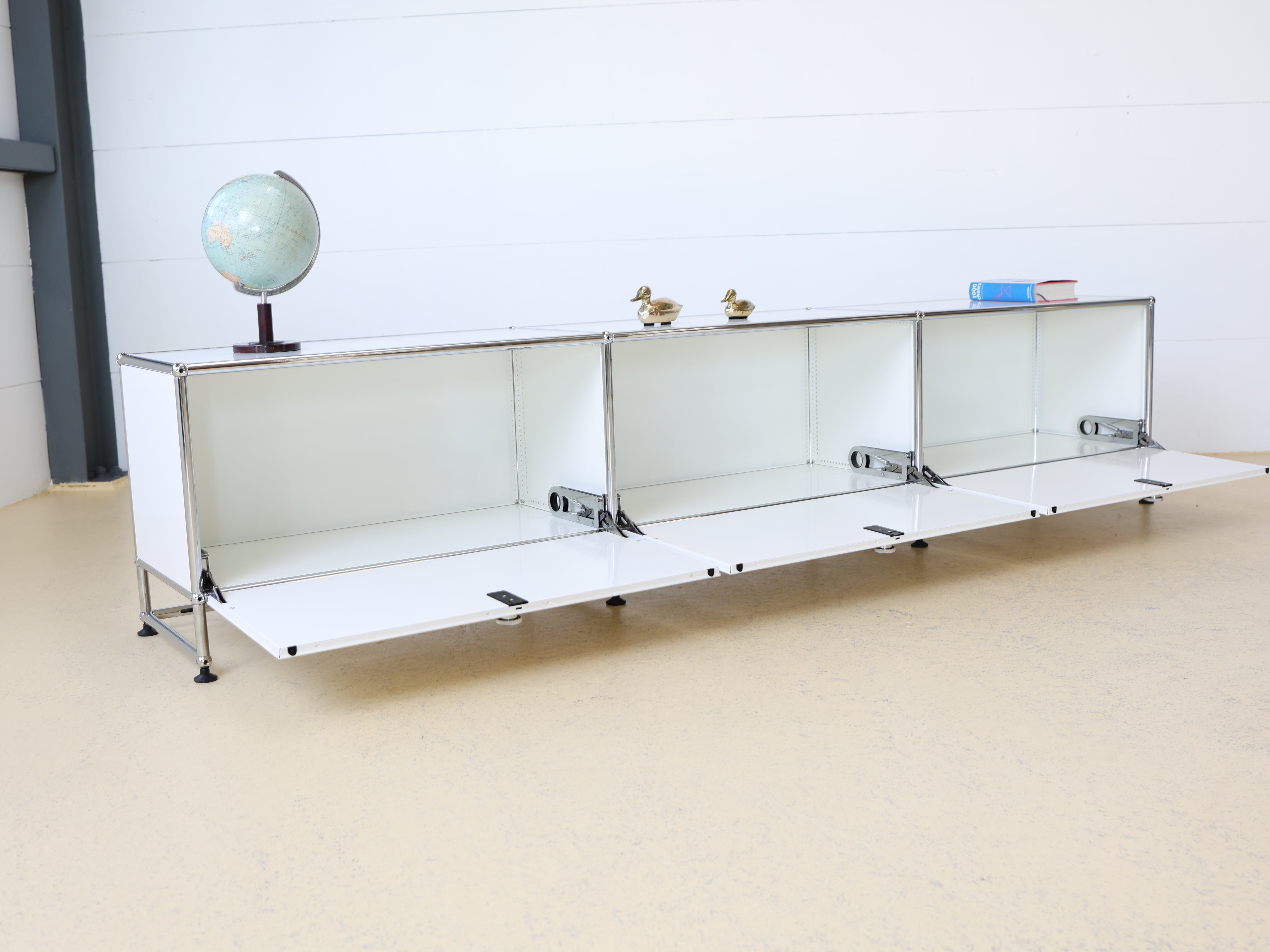 USM Haller Lowboard Reinweiss 9