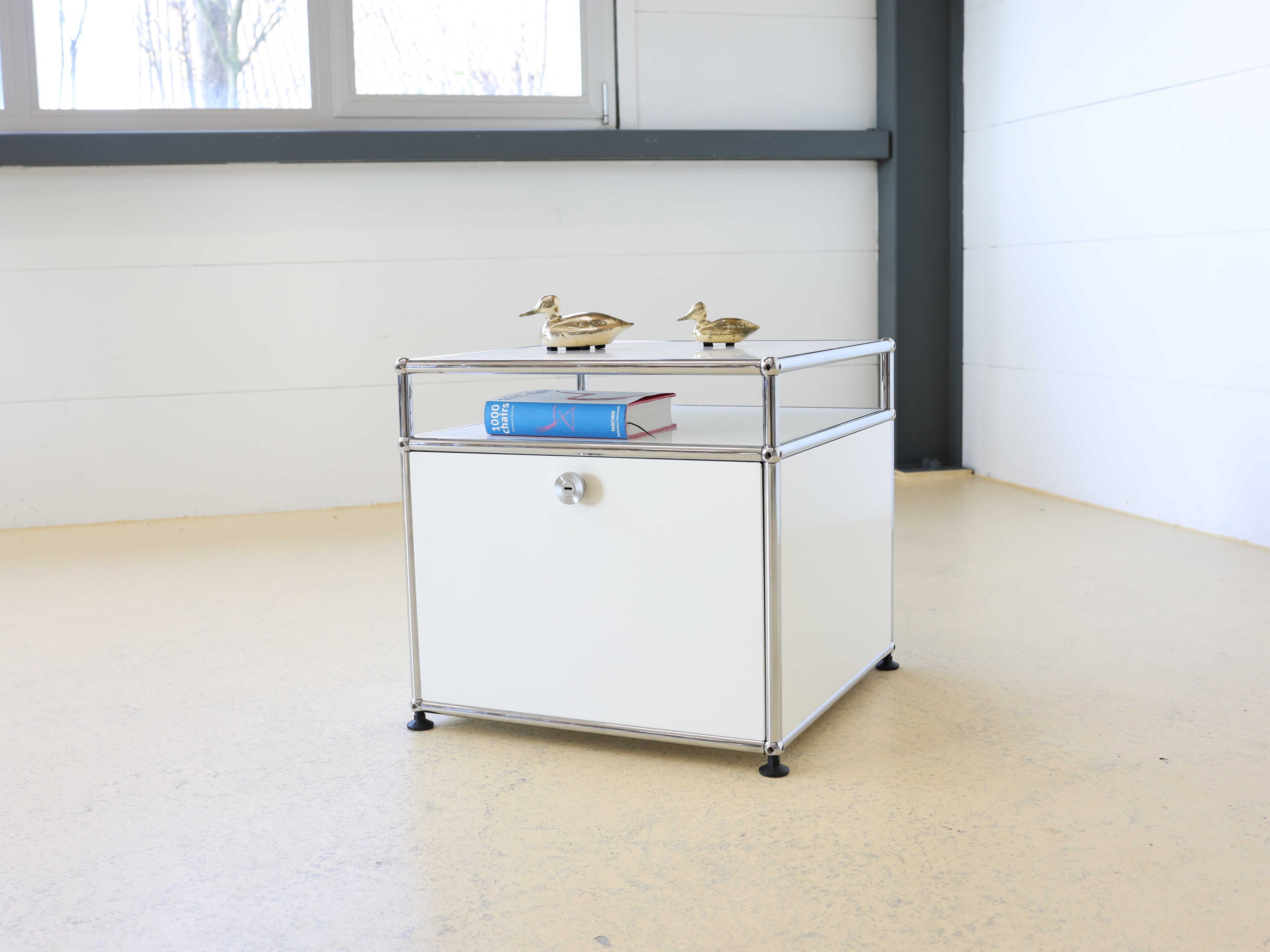USM Haller Nachttisch Reinweiss 7