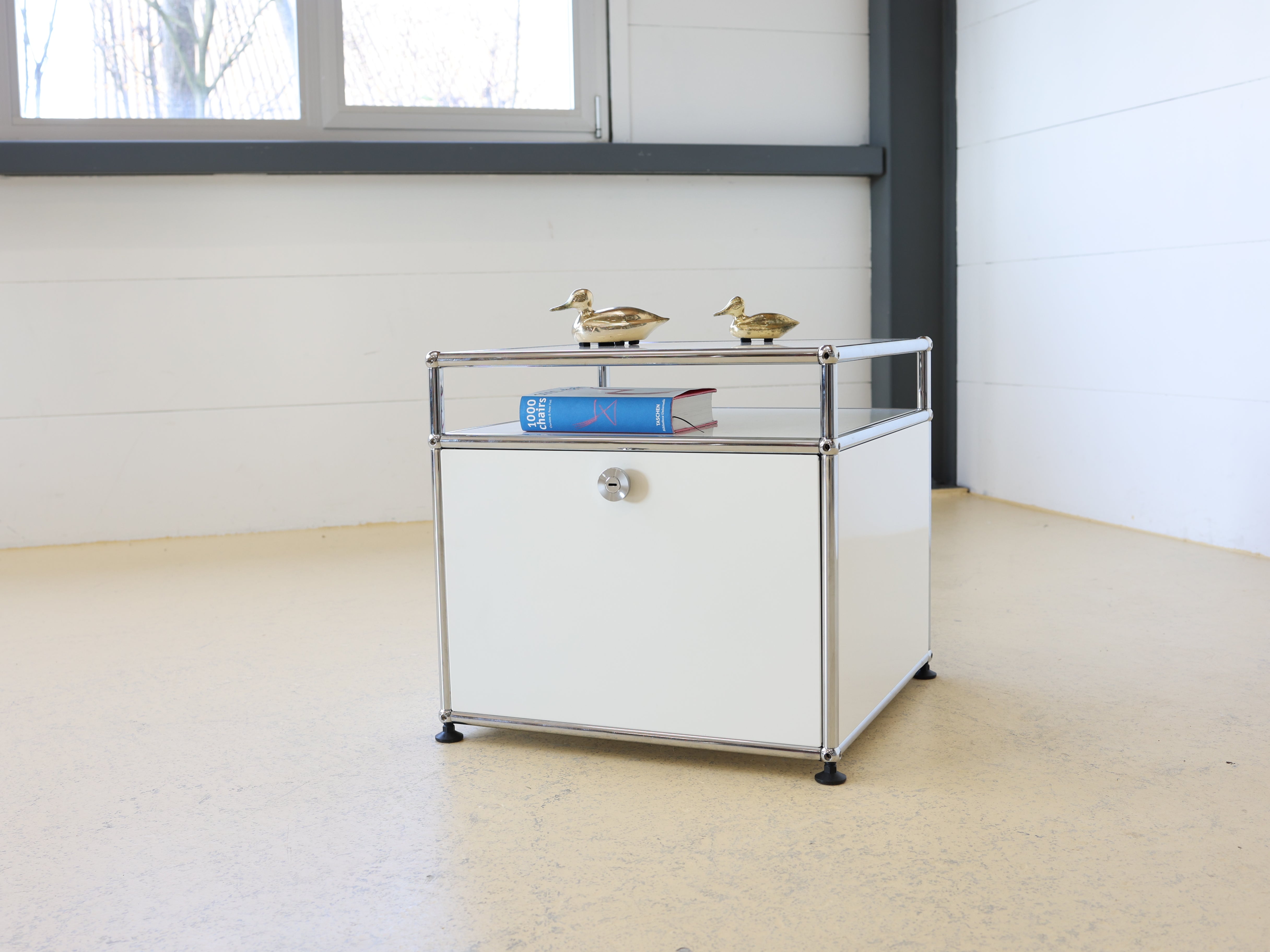 USM Haller Nachttisch Reinweiss 8