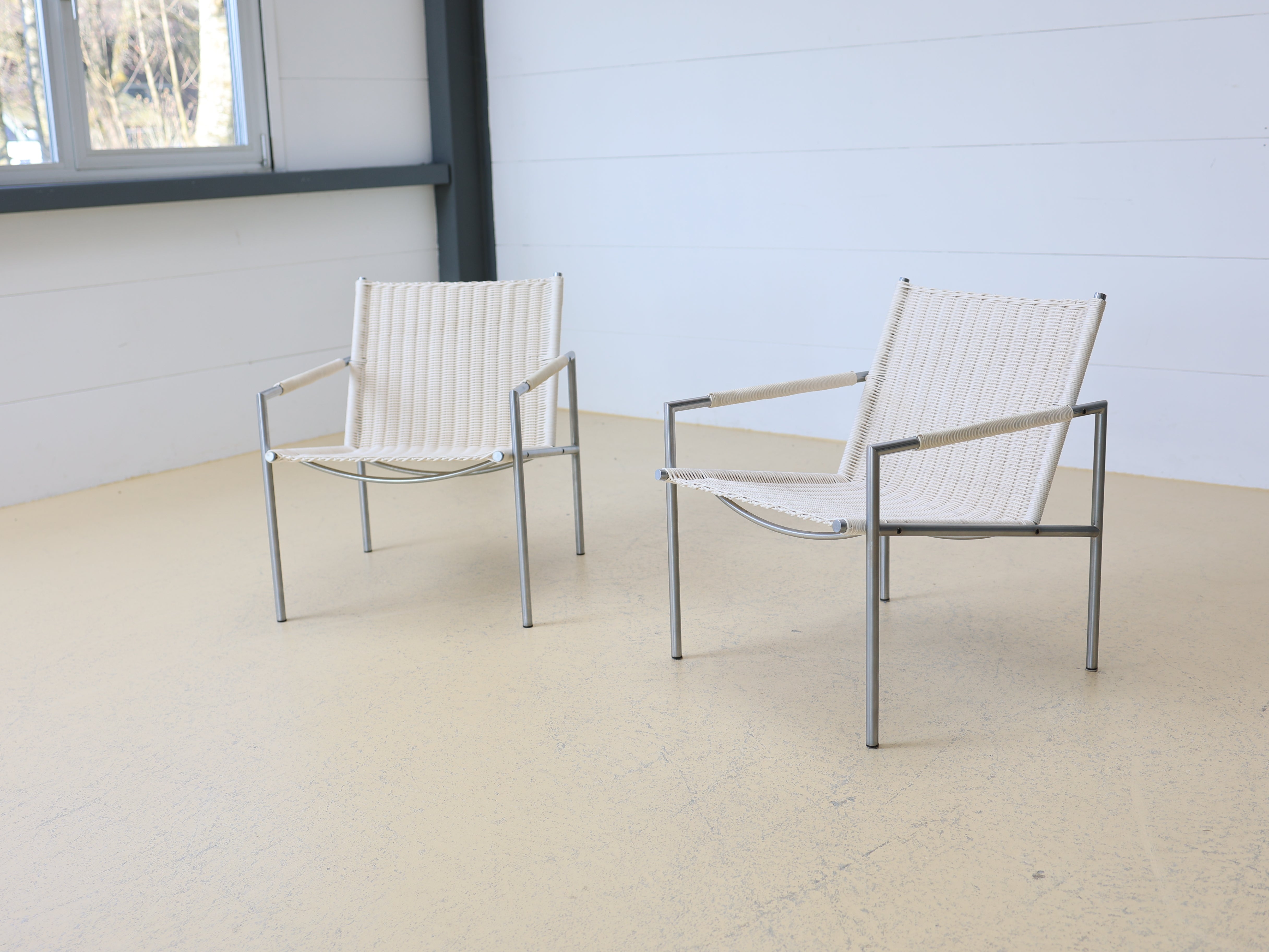 Martin Visser Sessel SZ01 von Spectrum Rattan Weiss 7