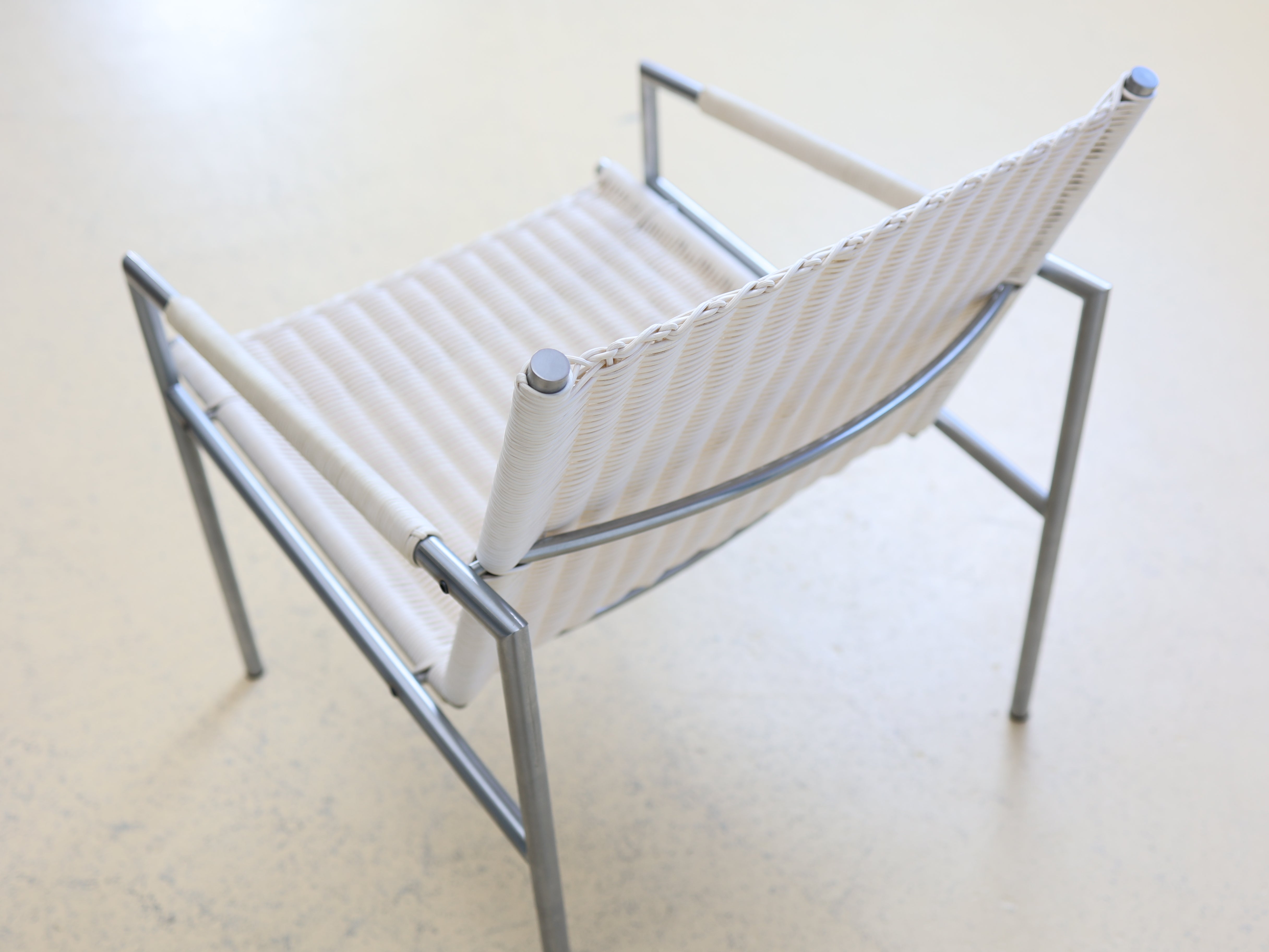 Martin Visser Sessel SZ01 von Spectrum Rattan Weiss 8