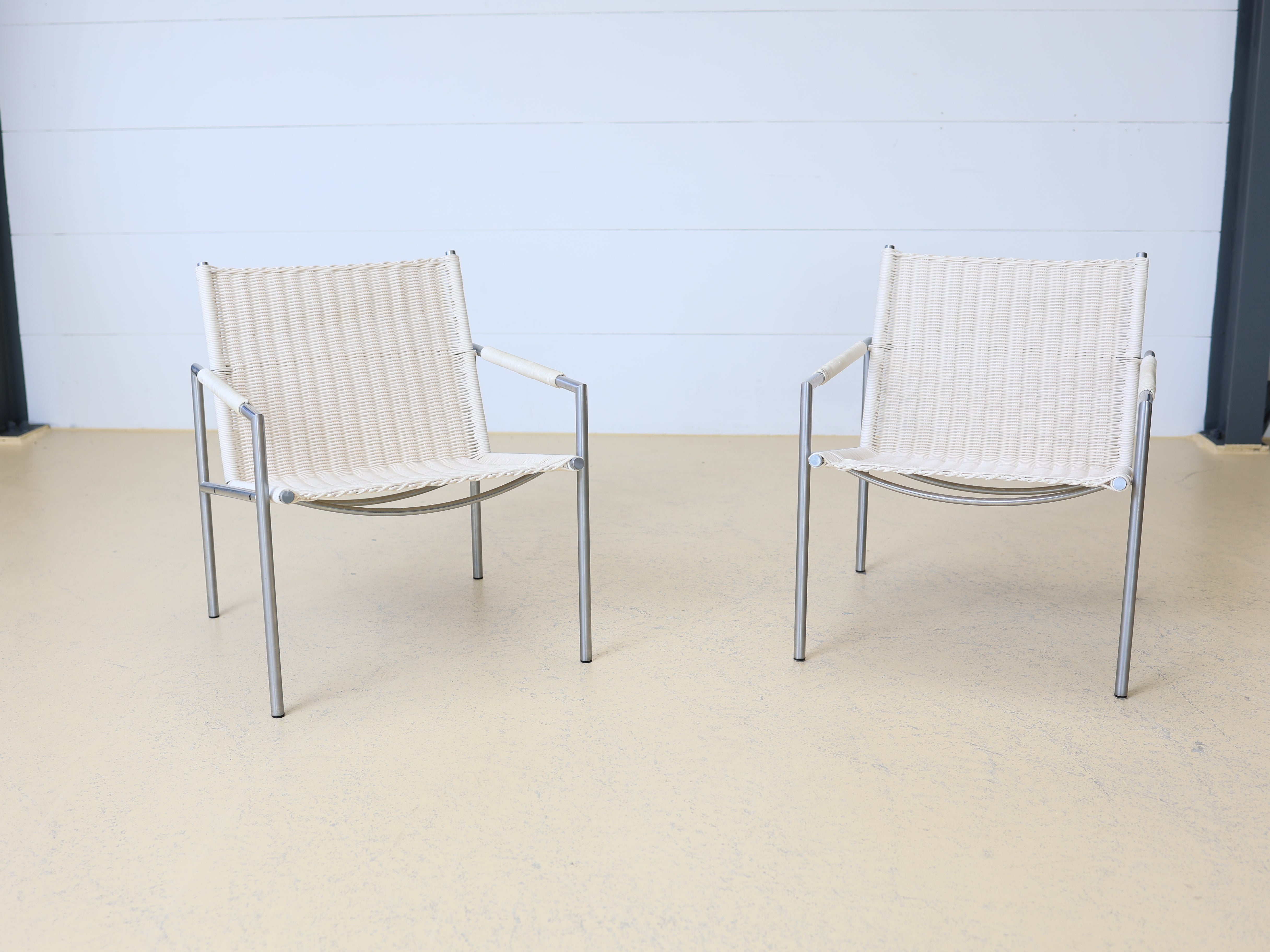 Martin Visser Sessel SZ01 von Spectrum Rattan Weiss 9