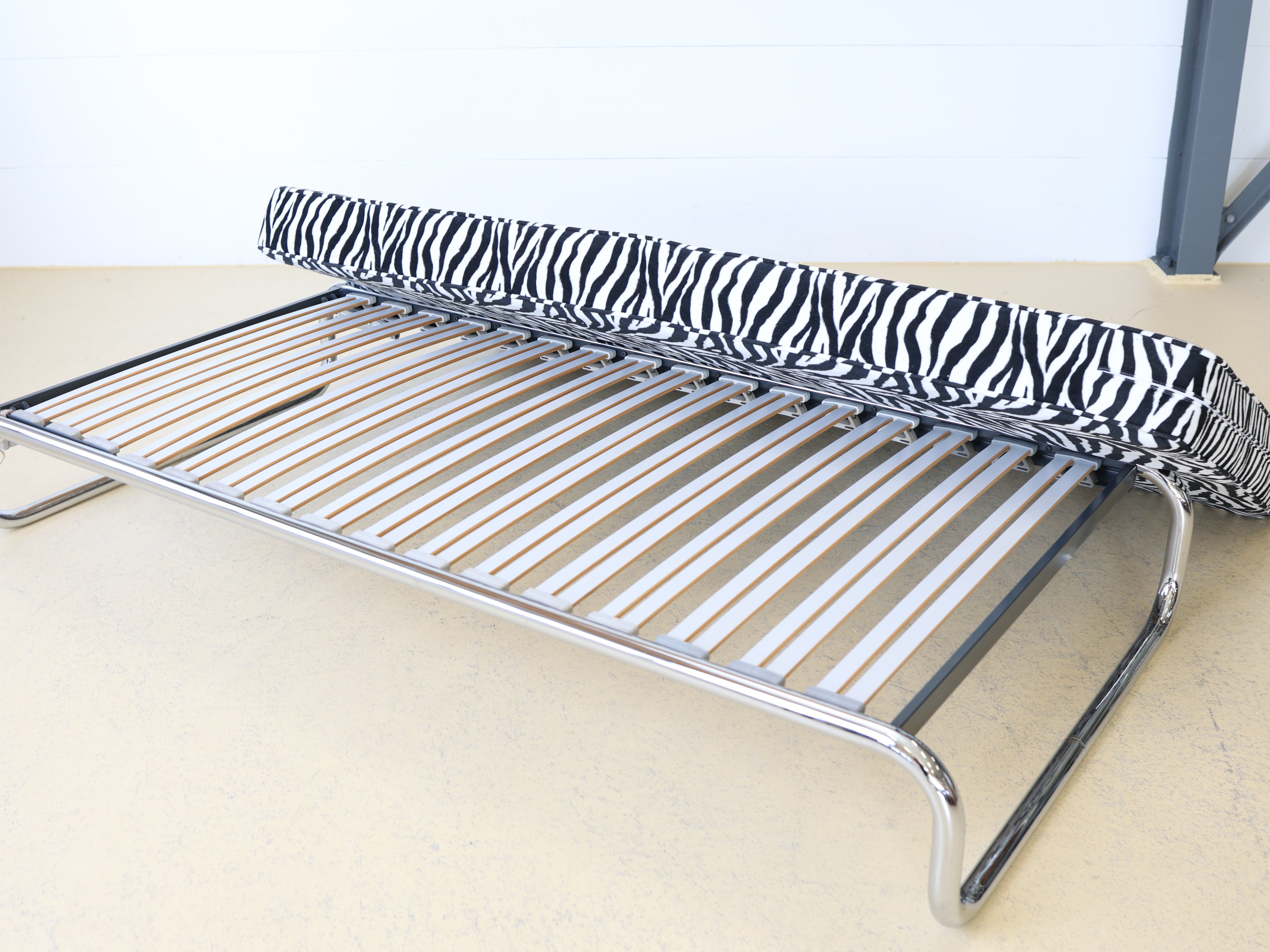 Roger Aubort Liege von Embru Zebra Stoff 10