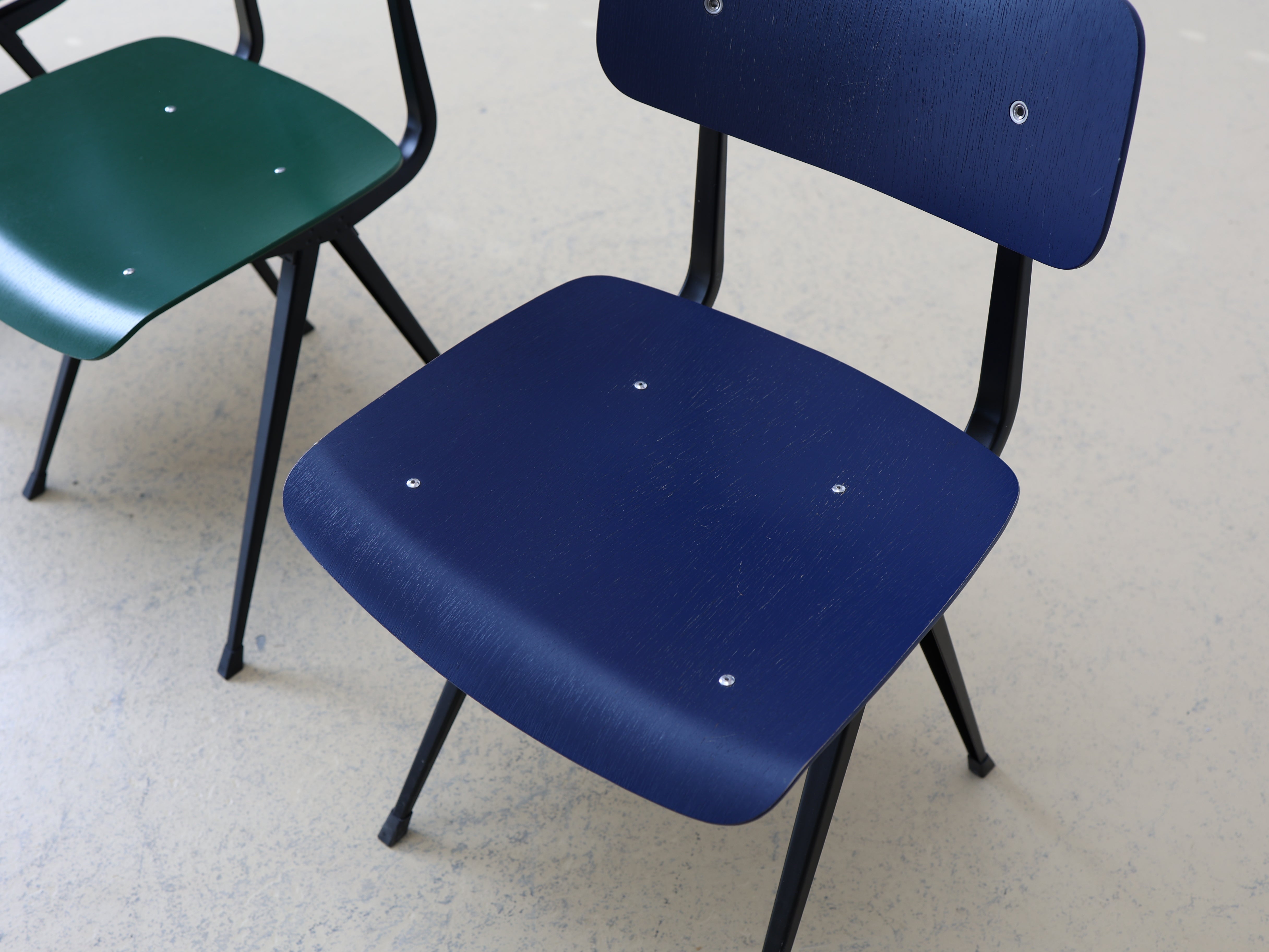 HAY Stuhl von Rietveld & Kramer Blau & Grün 3