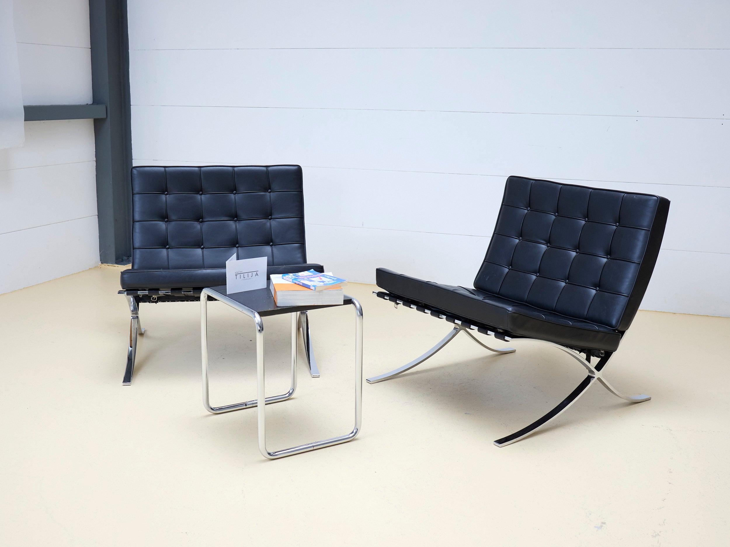 Barcelona Chair von Ludwig Mies van der Rohe, Knoll