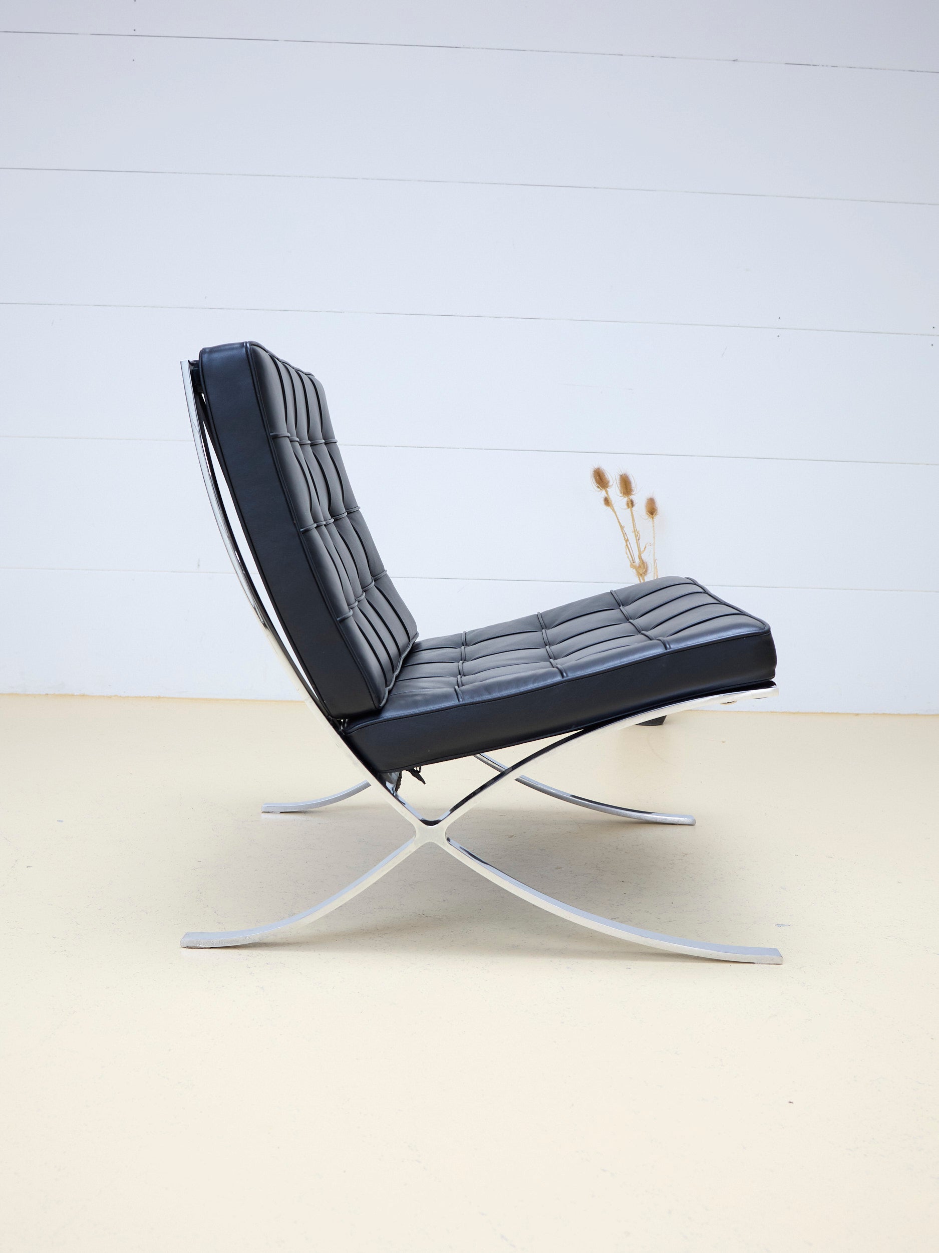 Barcelona Chair von Ludwig Mies van der Rohe, Knoll