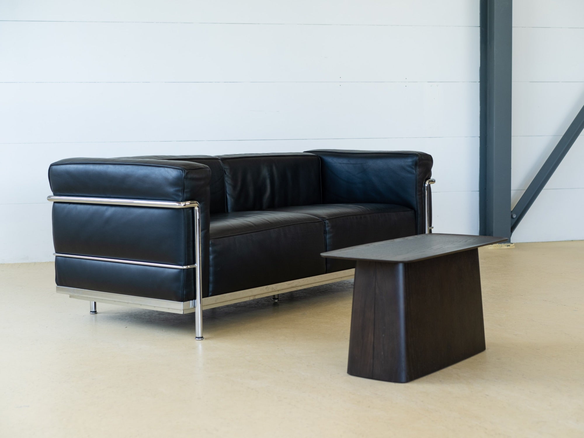Le Corbusier LC3 Sofa von Cassina