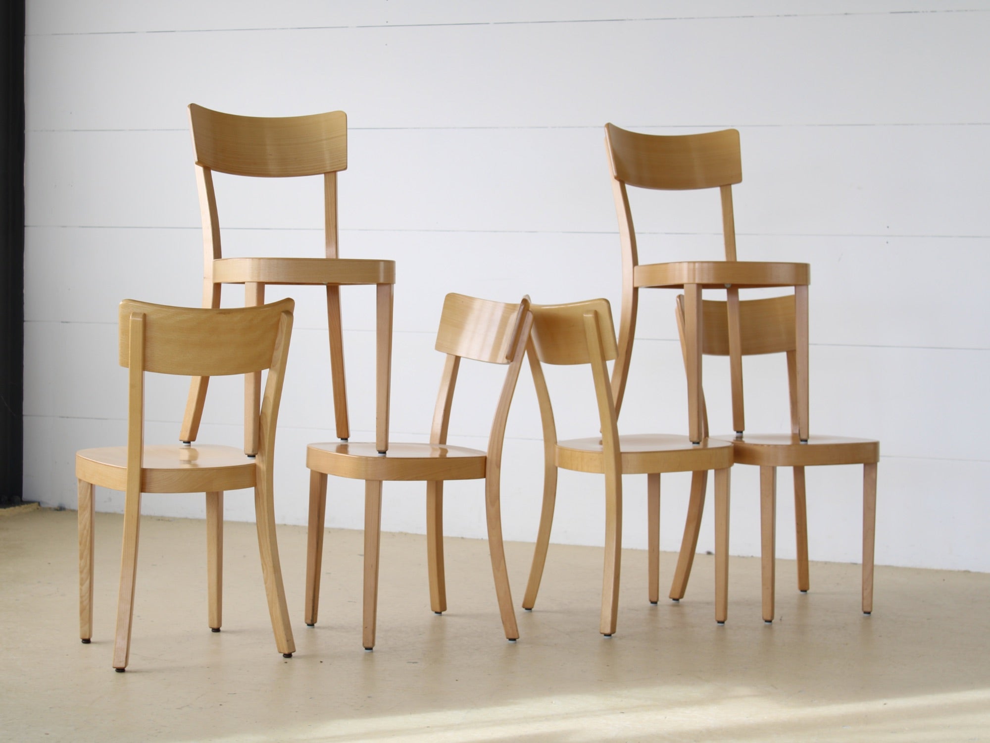 54 Horgen Glarus Classic Stühle in Buche