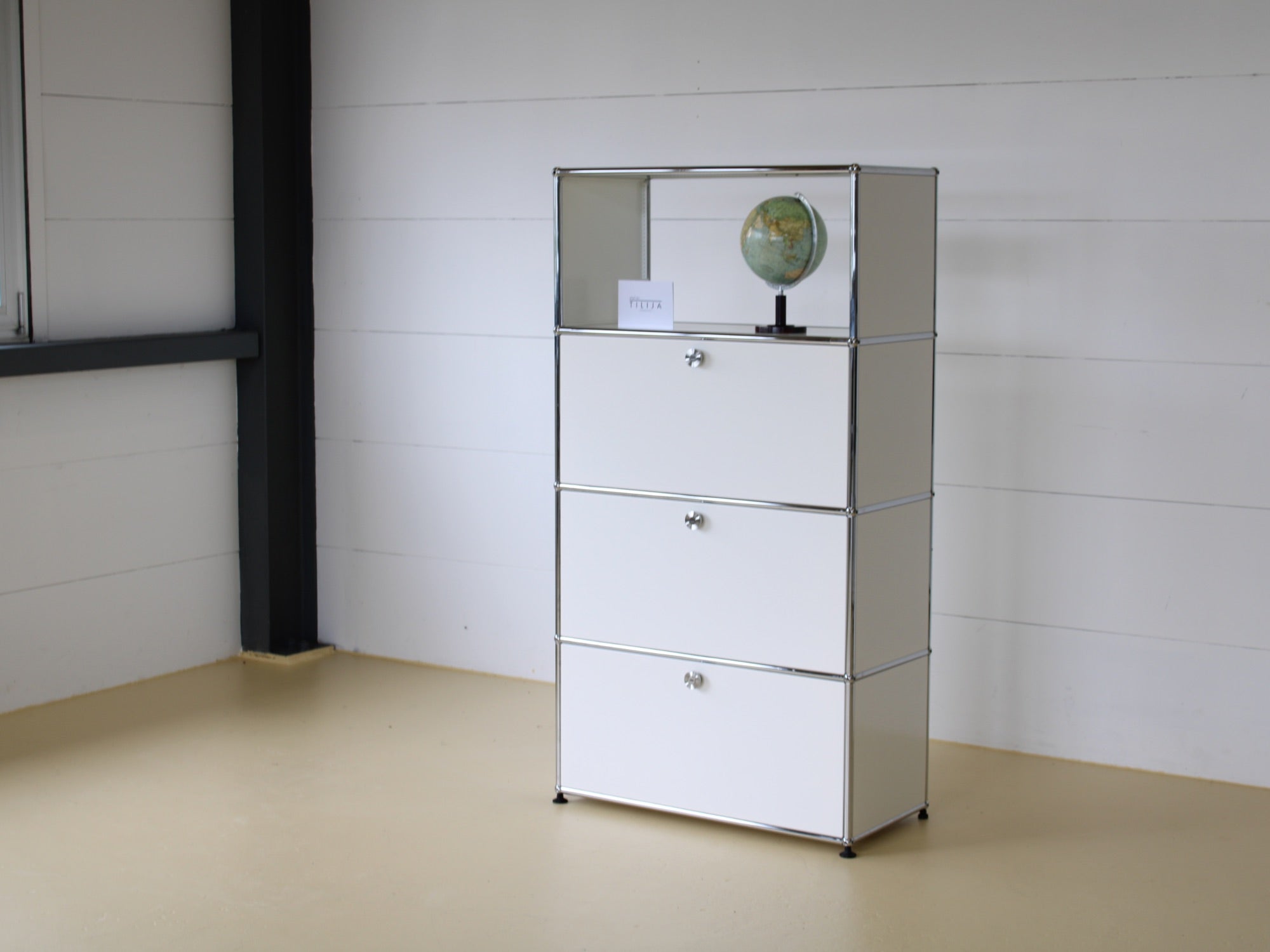 USM Highboard in Reinweiss