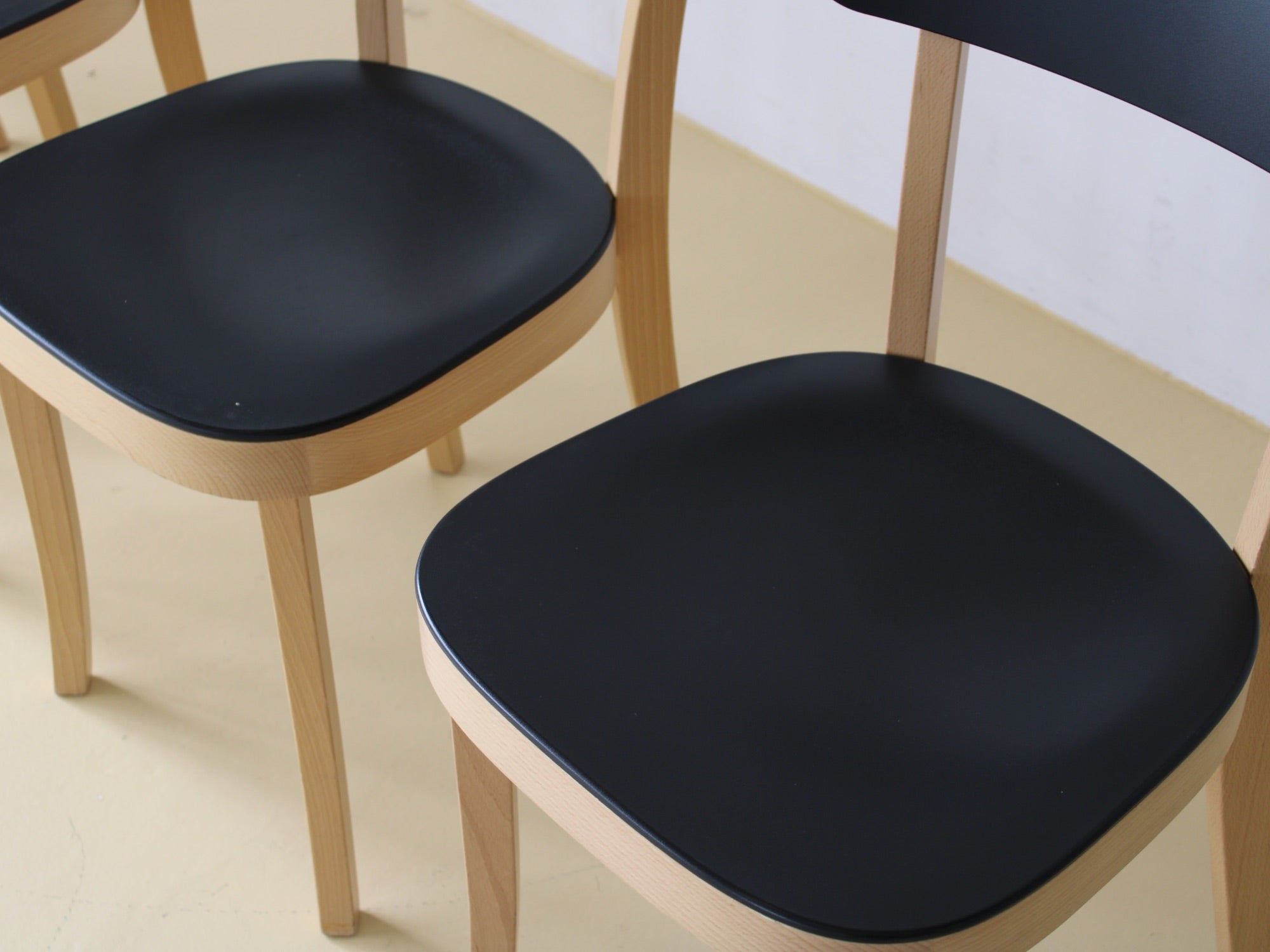 Vitra Basel Stühle von Jasper Morrison