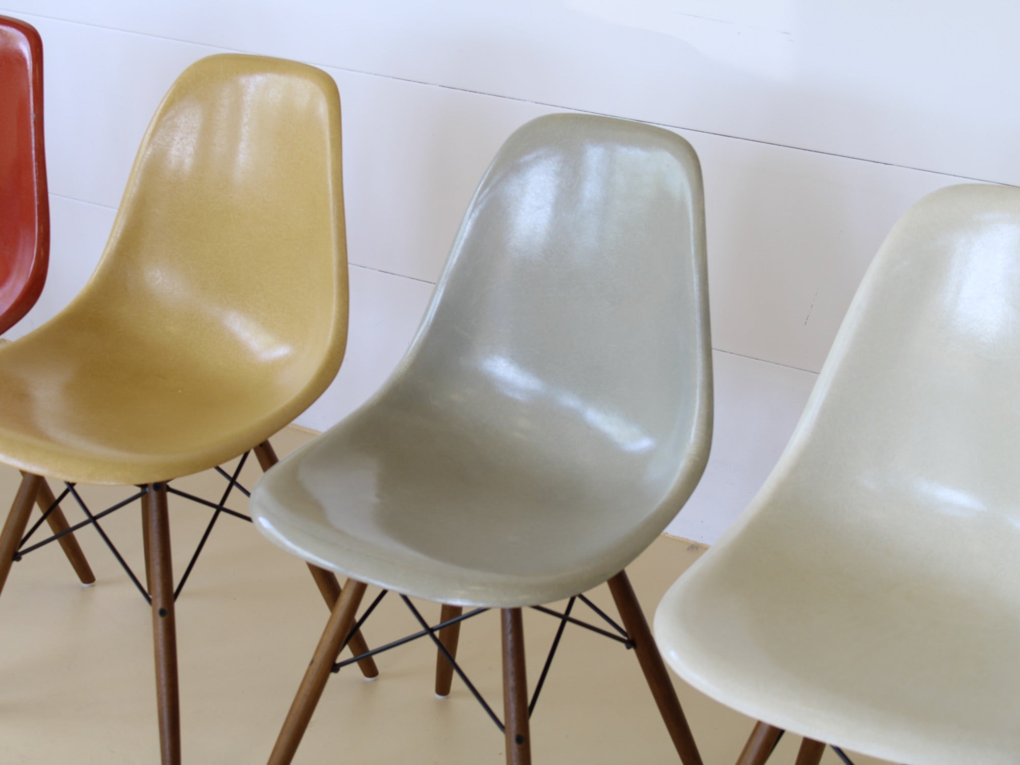 Eames Fiberglas Stühle von Hermann Miller 6er Set
