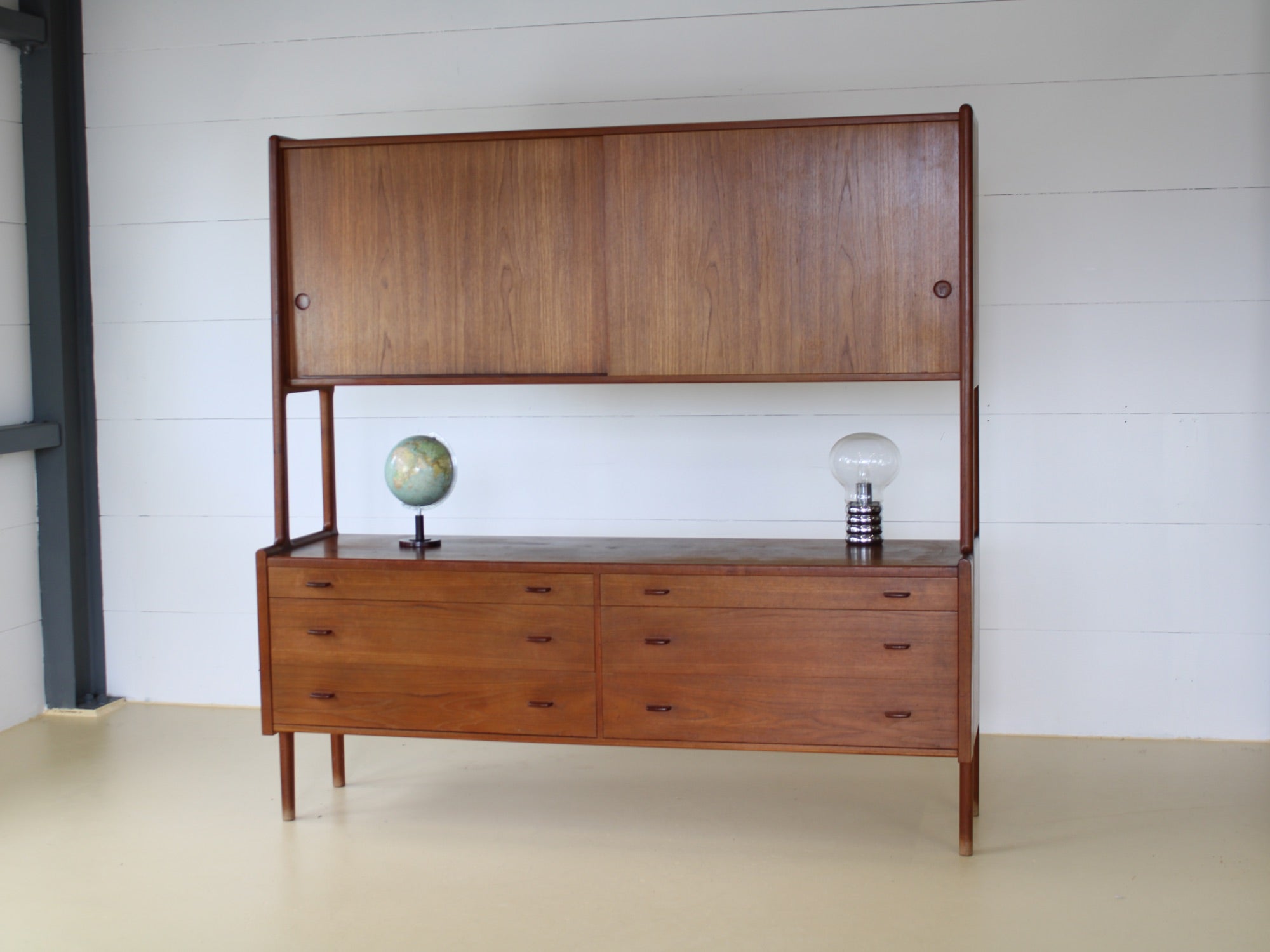 Sideboard von Hans Wegner, Buffet, Danish Design