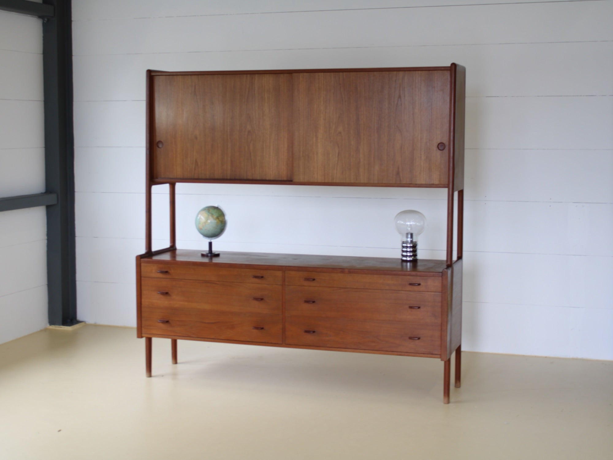 Sideboard von Hans Wegner, Buffet, Danish Design