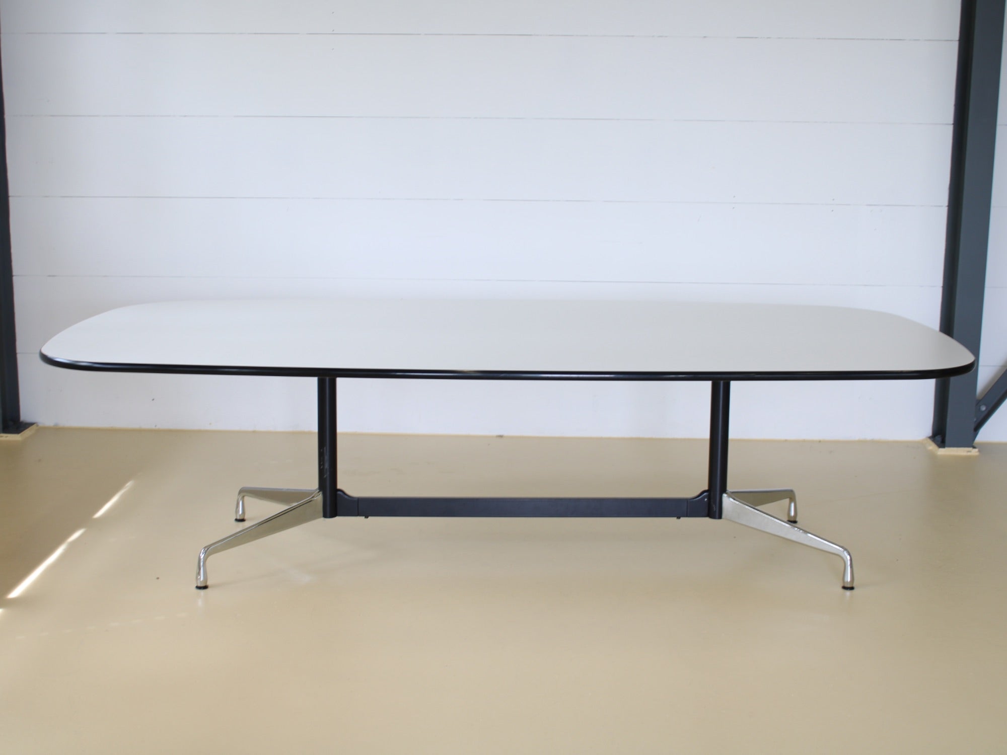 Vitra Segement Table von Eames