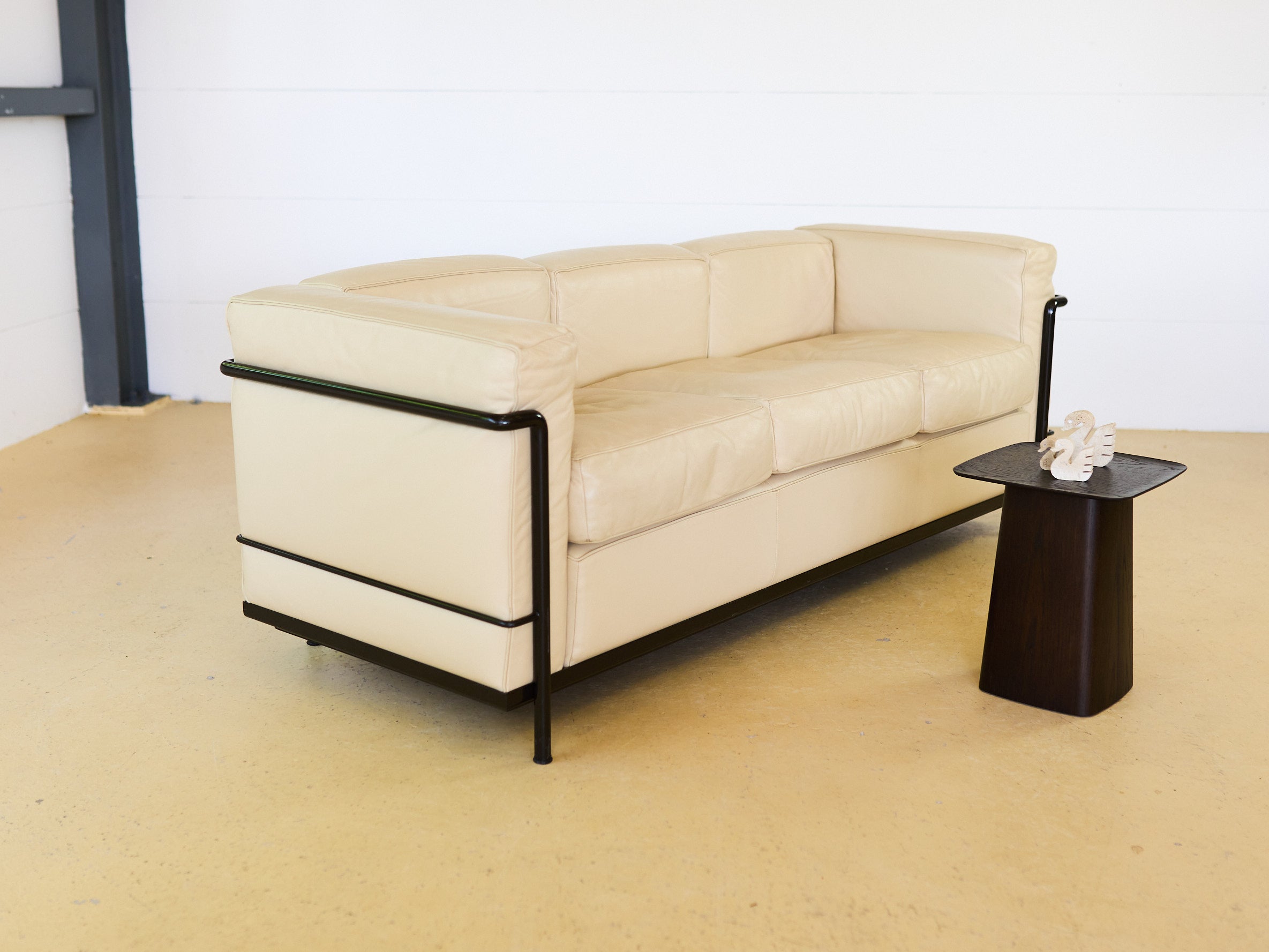 Le Corbusier Sofa von Cassina LC2