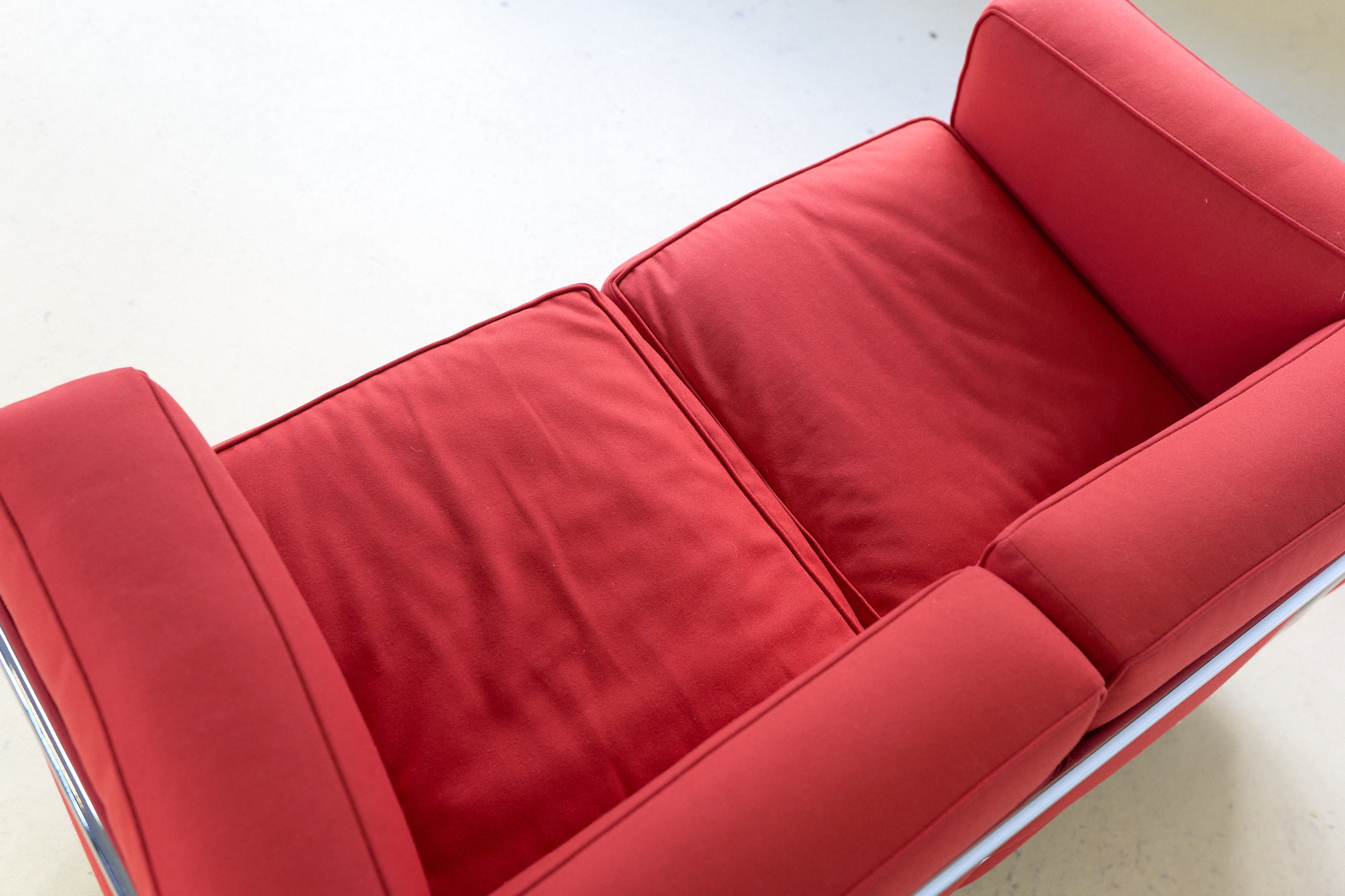 Le Corbusier LC2 Sofa von Cassina
