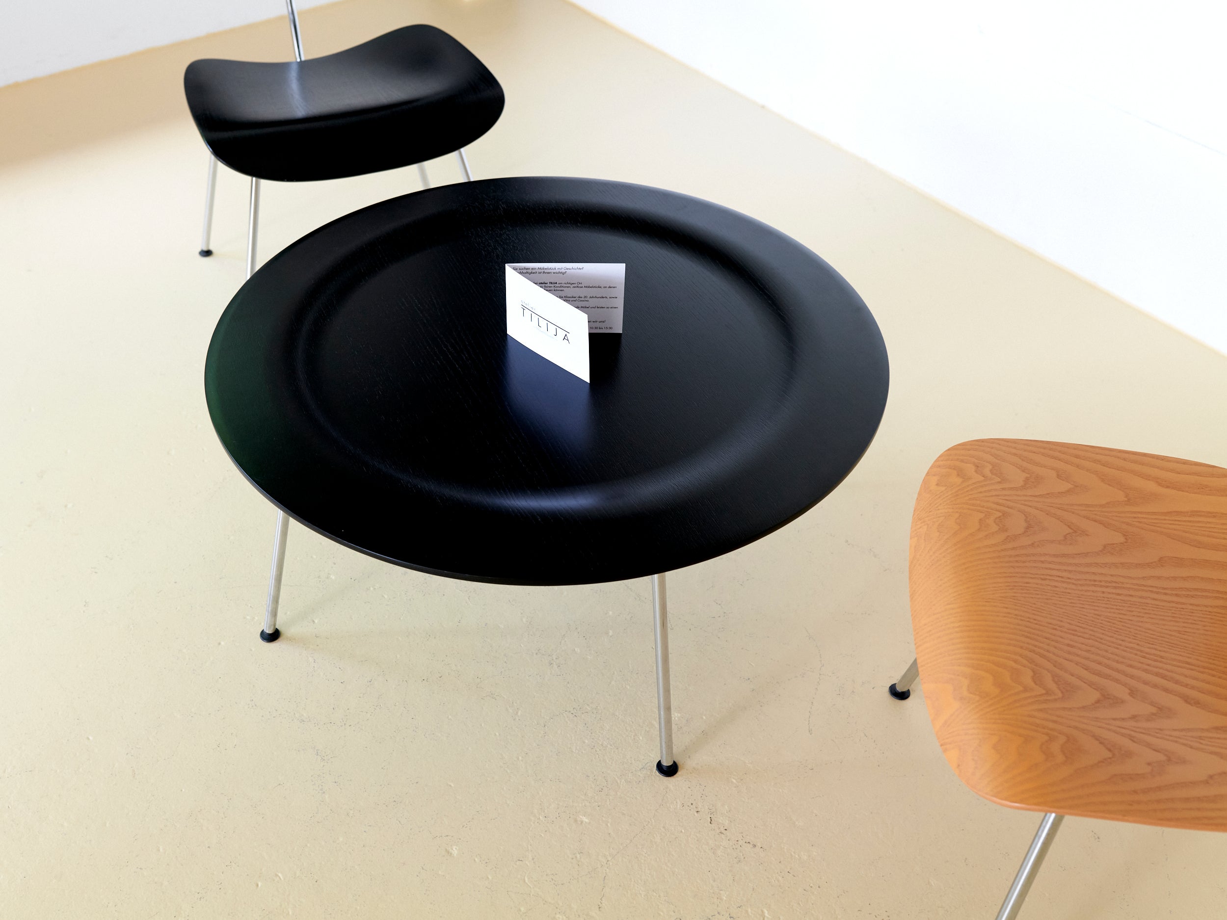 CTM Eames Coffe Table von Vitra