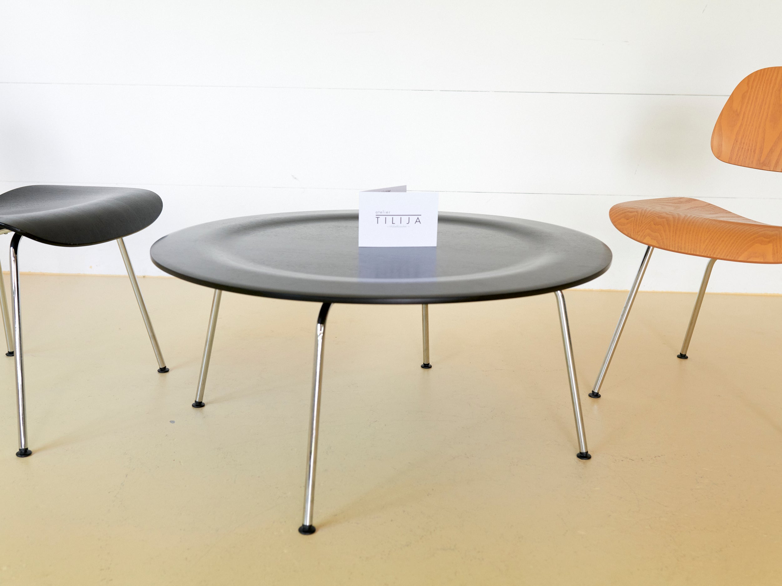 CTM Eames Coffe Table von Vitra