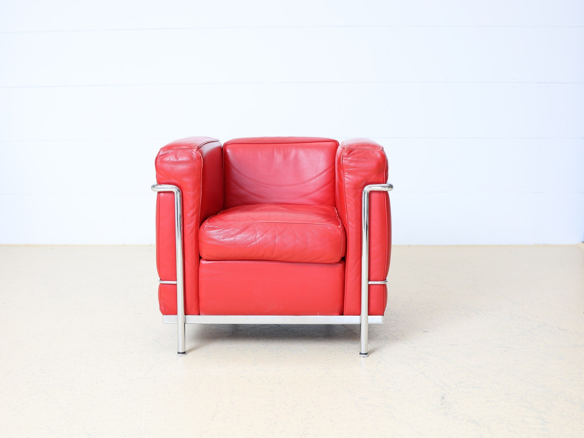 Cassina LC2 Original mit Seriennummer, Detailaufnahme der Authentifizierung