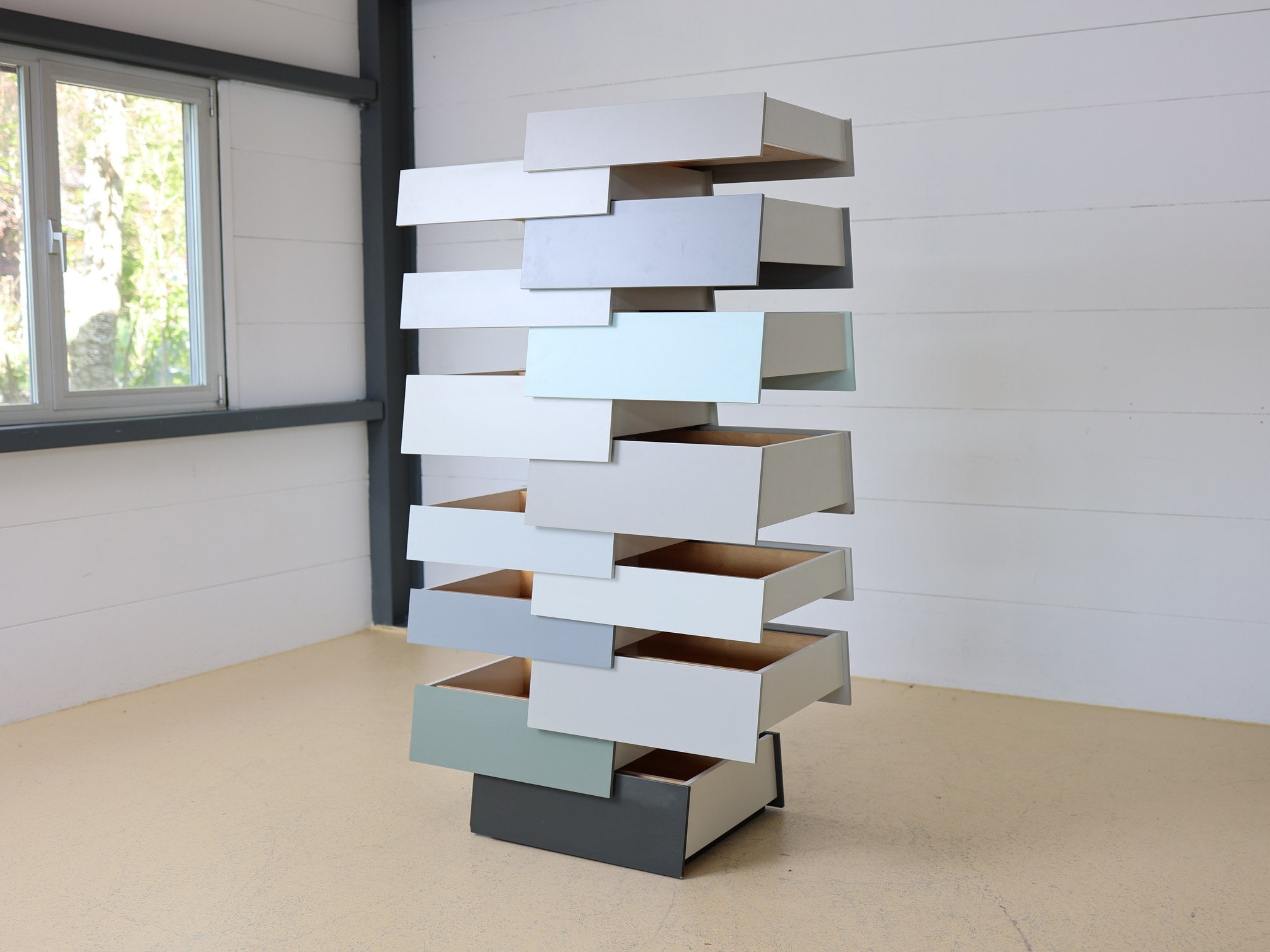 Stack Schubladenturm Detailaufnahme der Schubladenmechanik