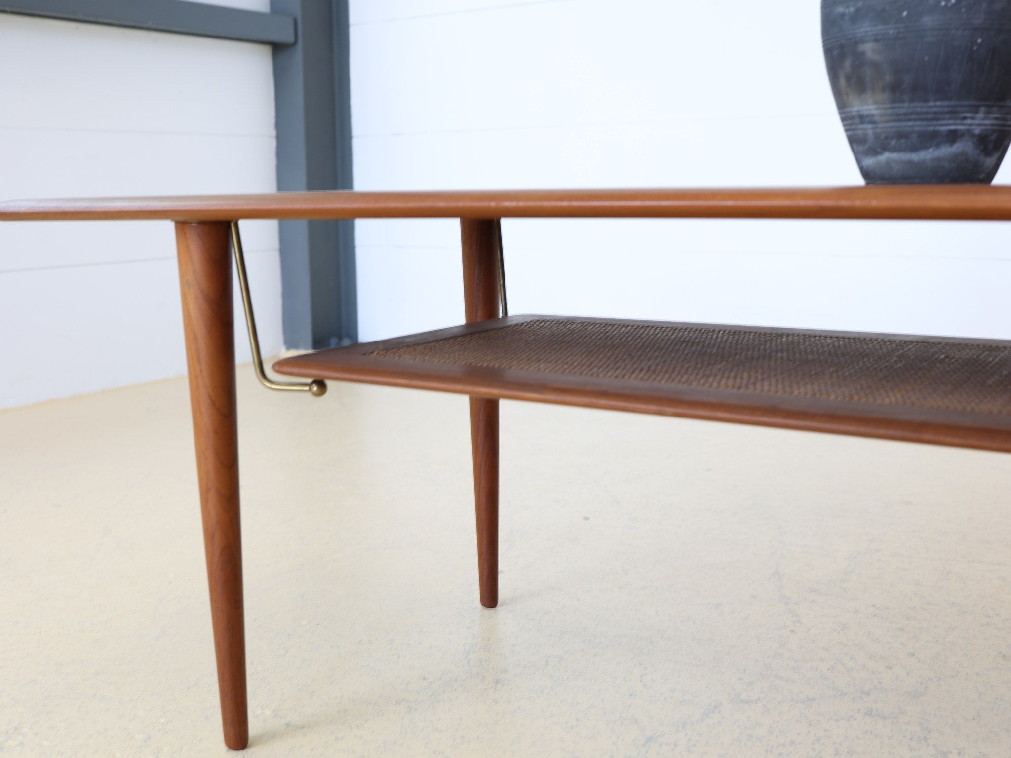 Peter Hvidt Couchtisch FD-516 mit authentischer Patina