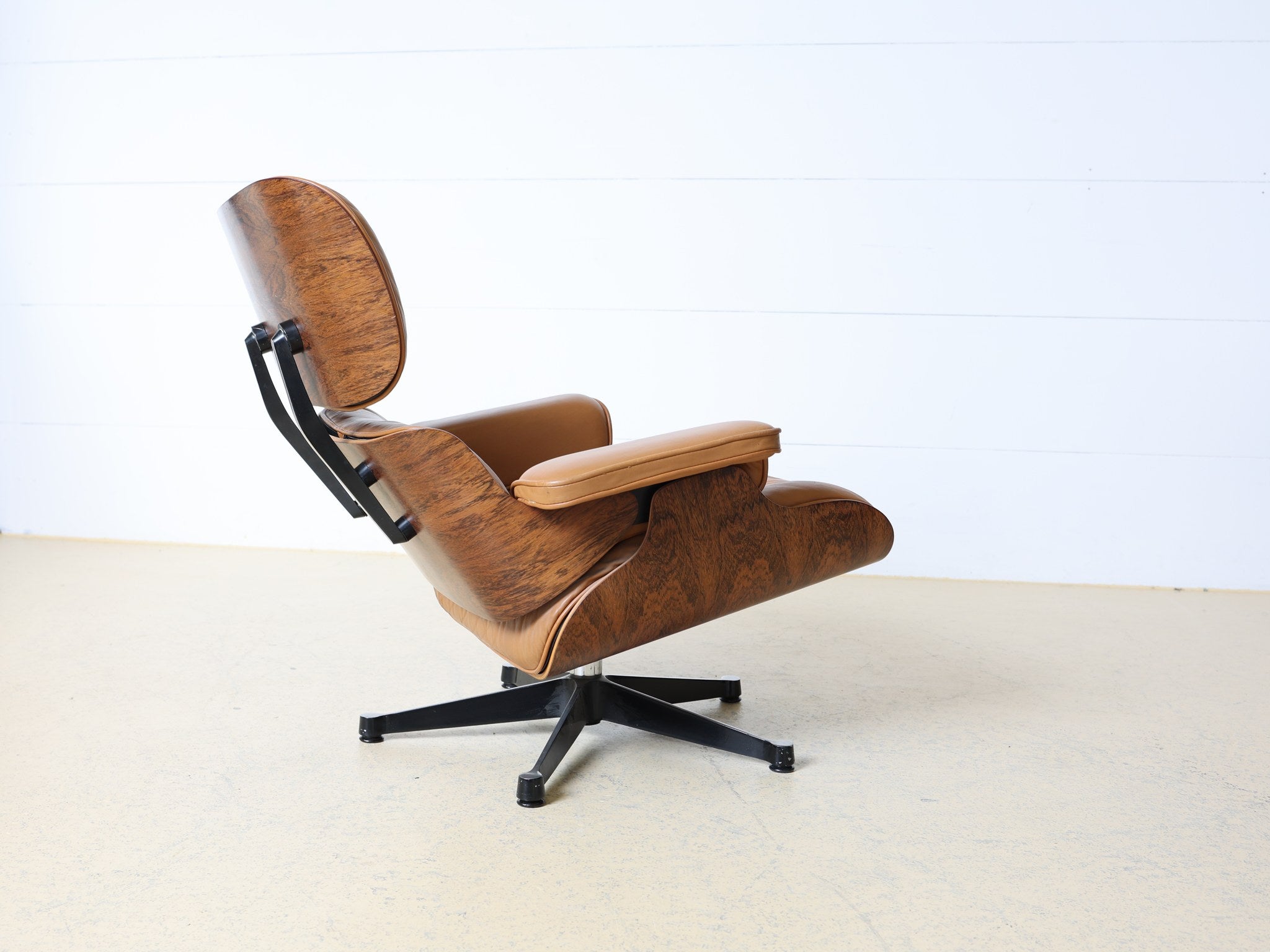 Eames Lounge Chair Detail der brasilianischen Palisander-Maserung