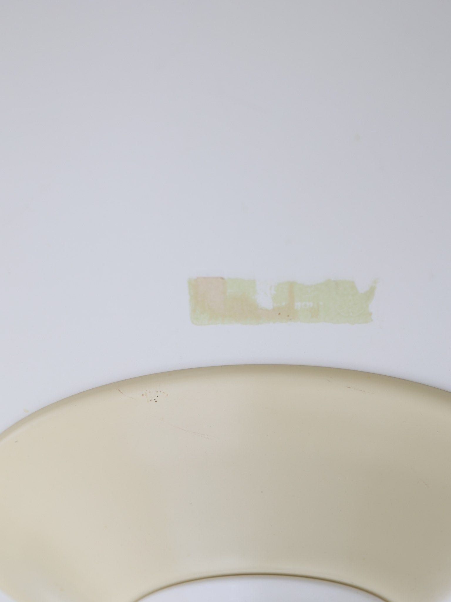 Eero Saarinen Pedestal Collection Couchtisch tulpenförmiger Aluminiumfuss weiss
