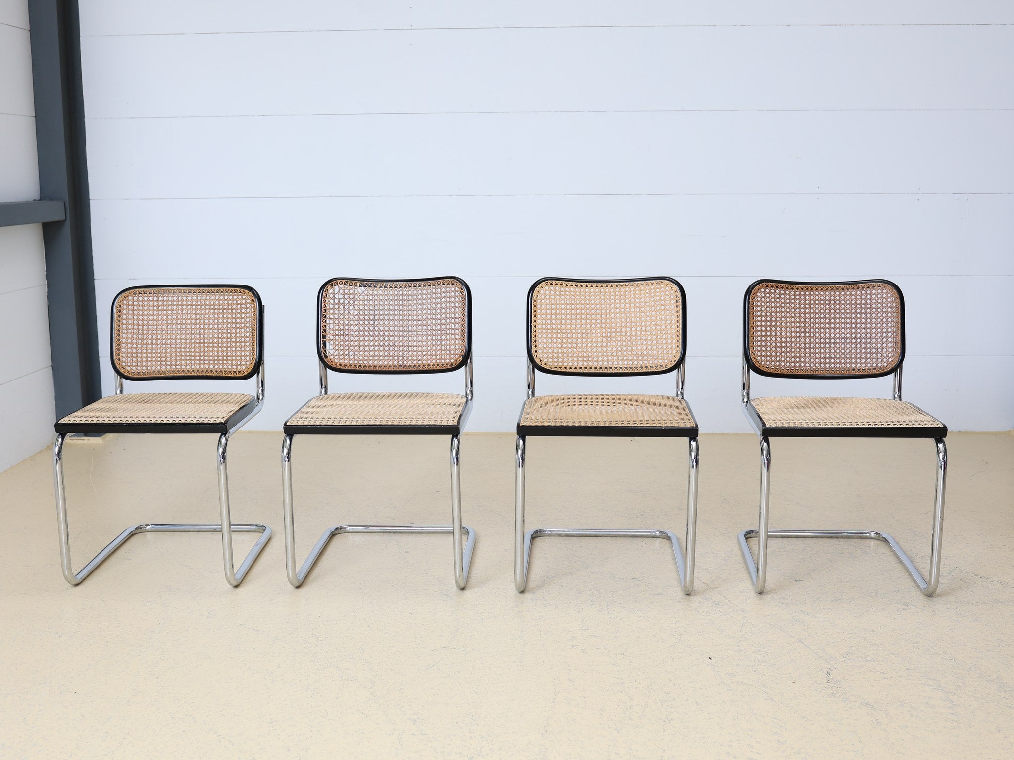 Marcel Breuer Cesca Chair B32 4er-Set Freischwinger mit Wiener Geflecht von Knoll