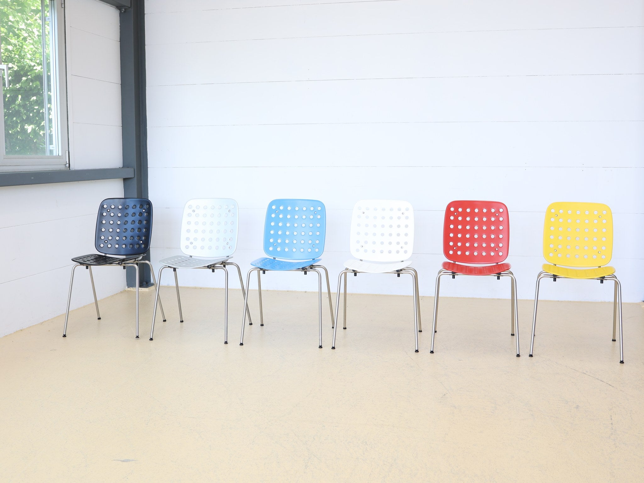 Coray Stuhl blau – Schweizer Designikone von 1953