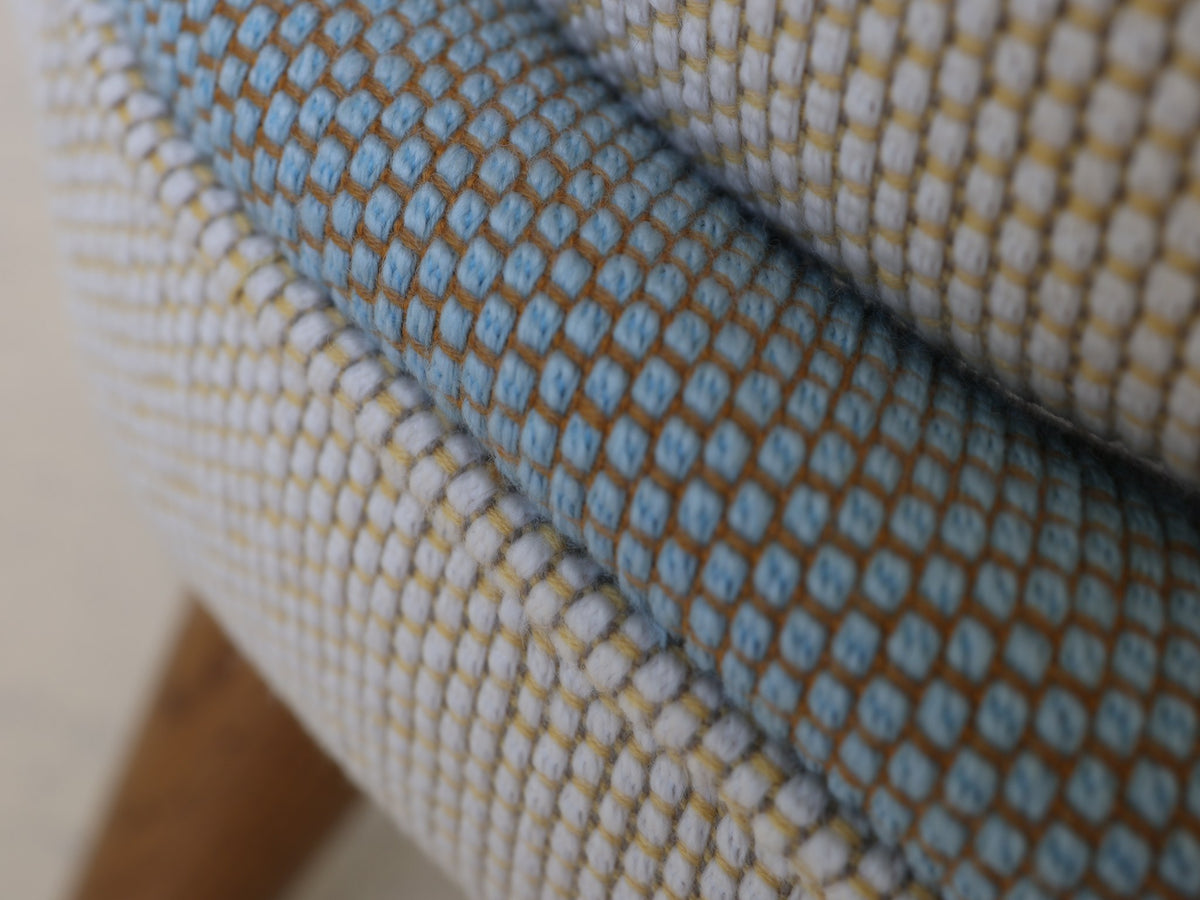 Gesamtansicht des restaurierten Finn Juhl Poet Sofas