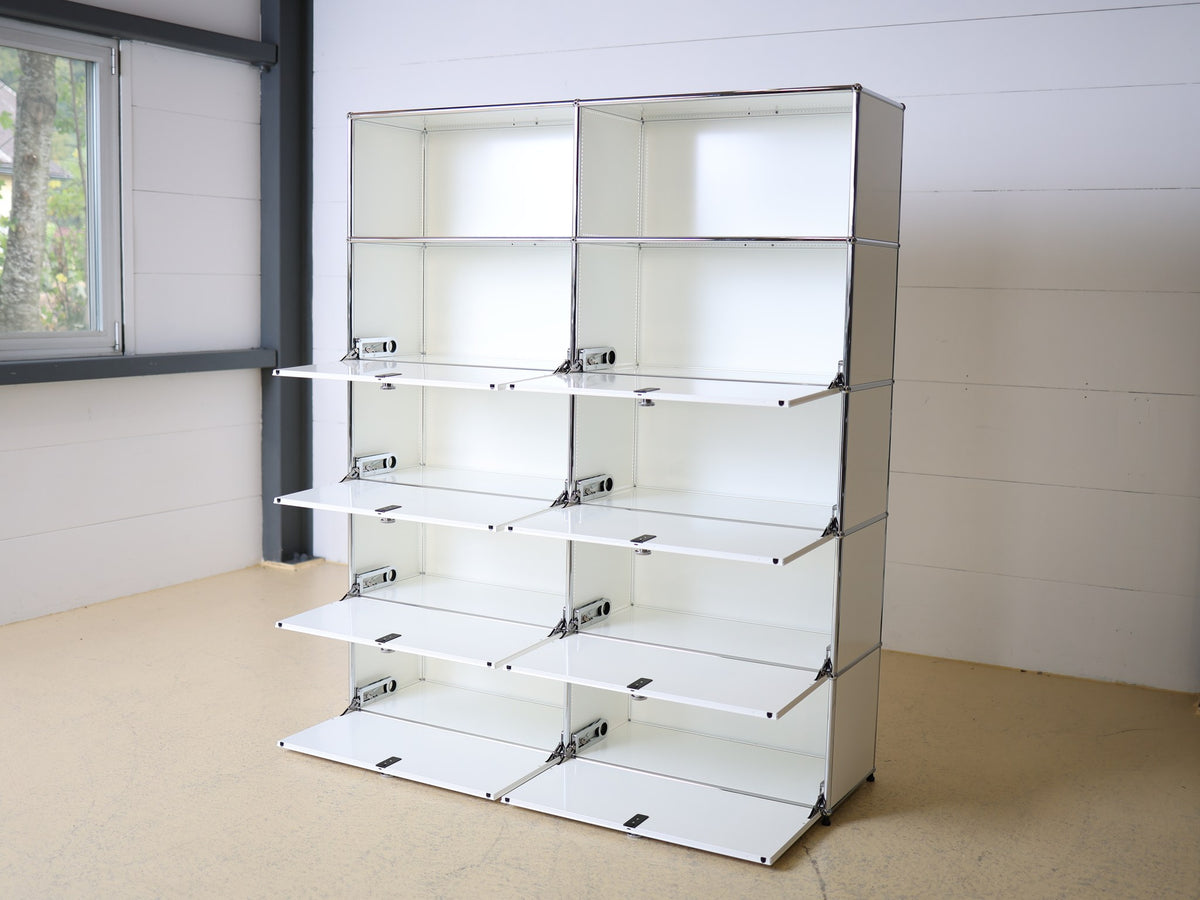 USM Haller Aktenschrank 2×5 Reinweiss, Seitenansicht – Tiefe und Konstruktion erkennbar