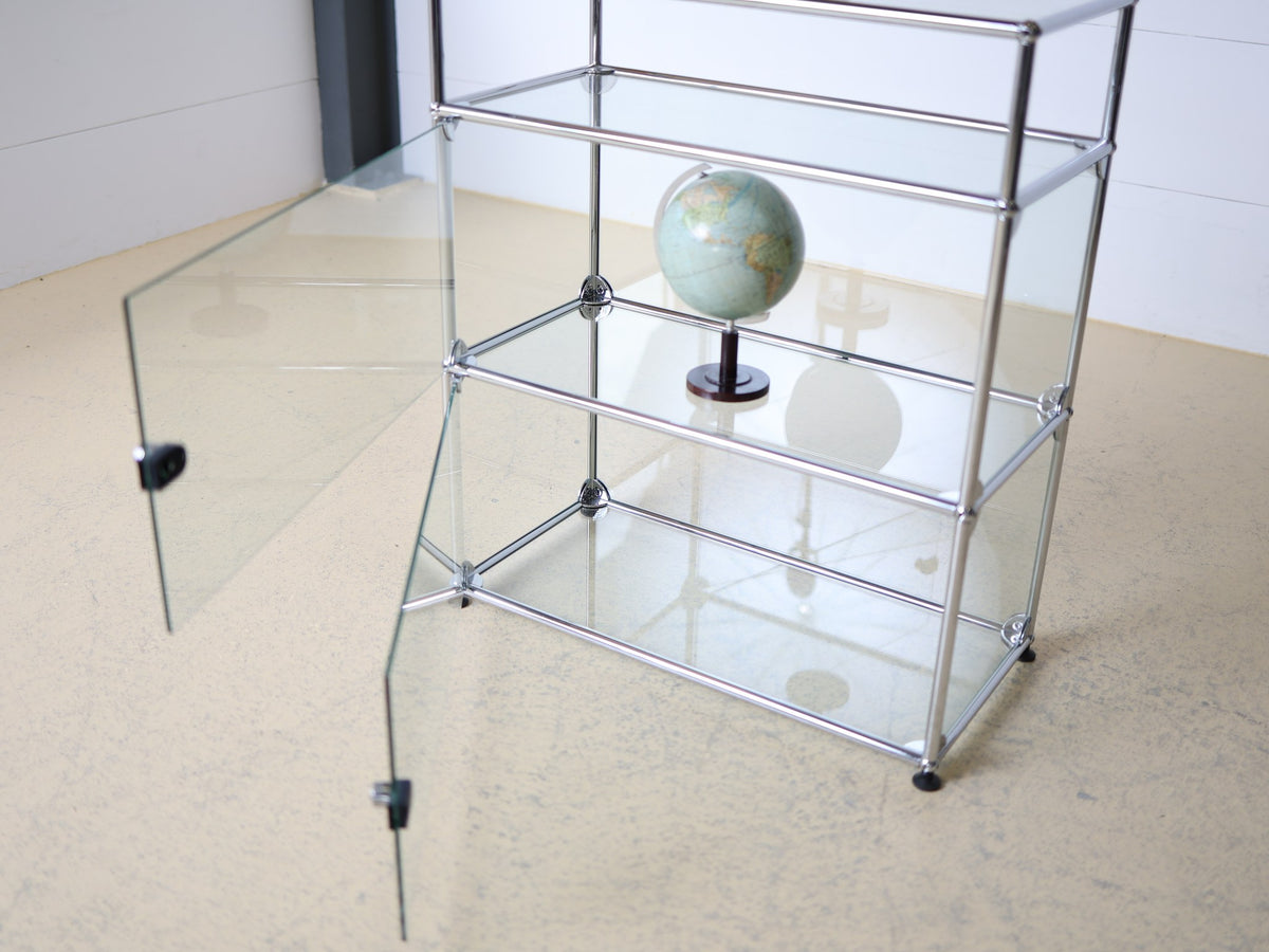 USM Haller Regal 2×3 Gesamtansicht Chrom Glas – Schweizer Designklassiker