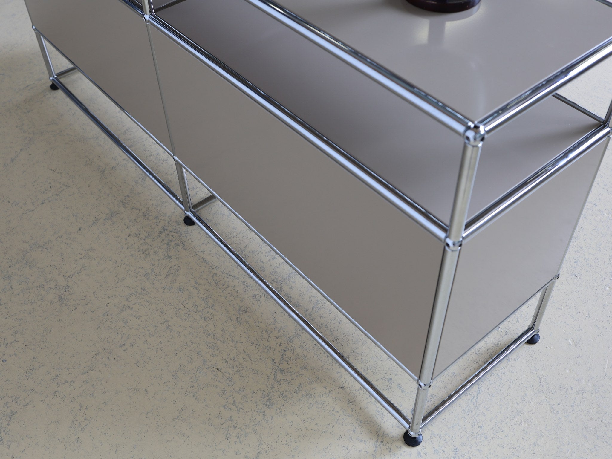 USM Haller Sideboard Beige offene Fächer Ansicht von oben