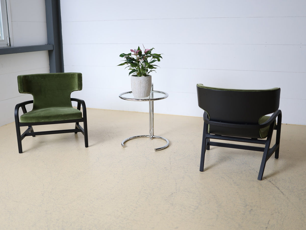Lounge-Sessel mit geschwungener Wingback-Rückenlehne, schwarz lackiertes Holzgestell, grüner Samtbezug, 2er-Set Foto 11