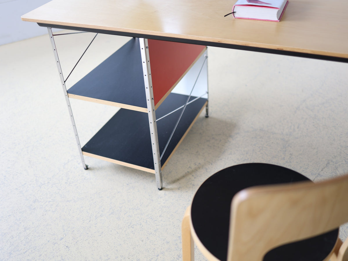 Eames Desk Unit (EDU) / ESU Desk Foto 8