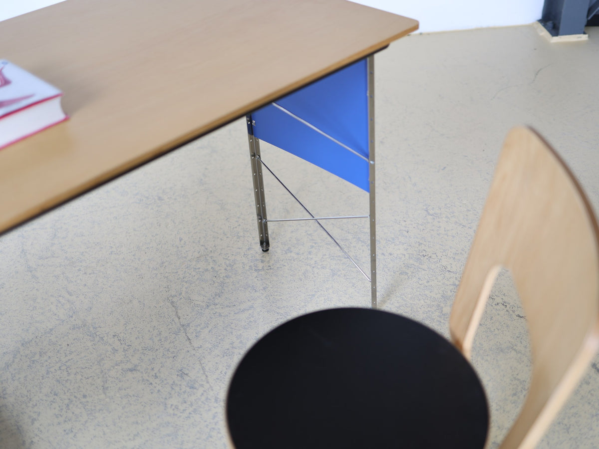 Eames Desk Unit (EDU) / ESU Desk Foto 9