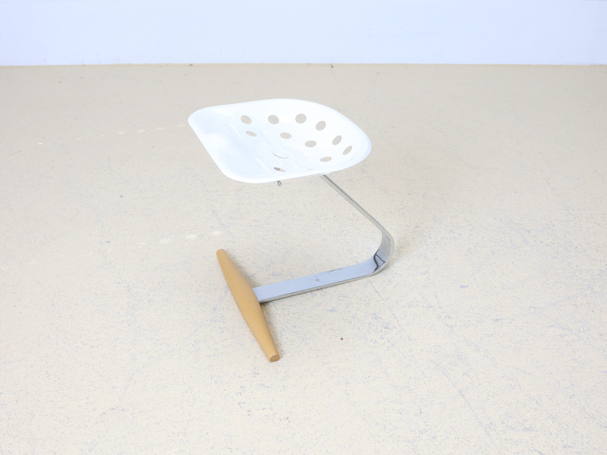 Mezzadro Designklassiker Chromgestell Rückansicht